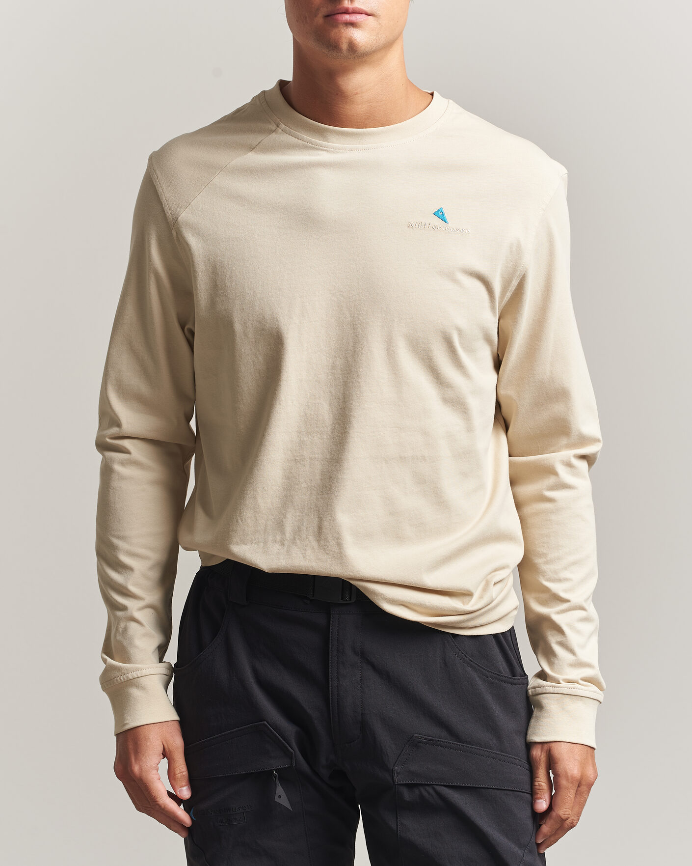 Men | T-Shirts | Klättermusen | Root Long Sleeve Logo T-Shirt Clay