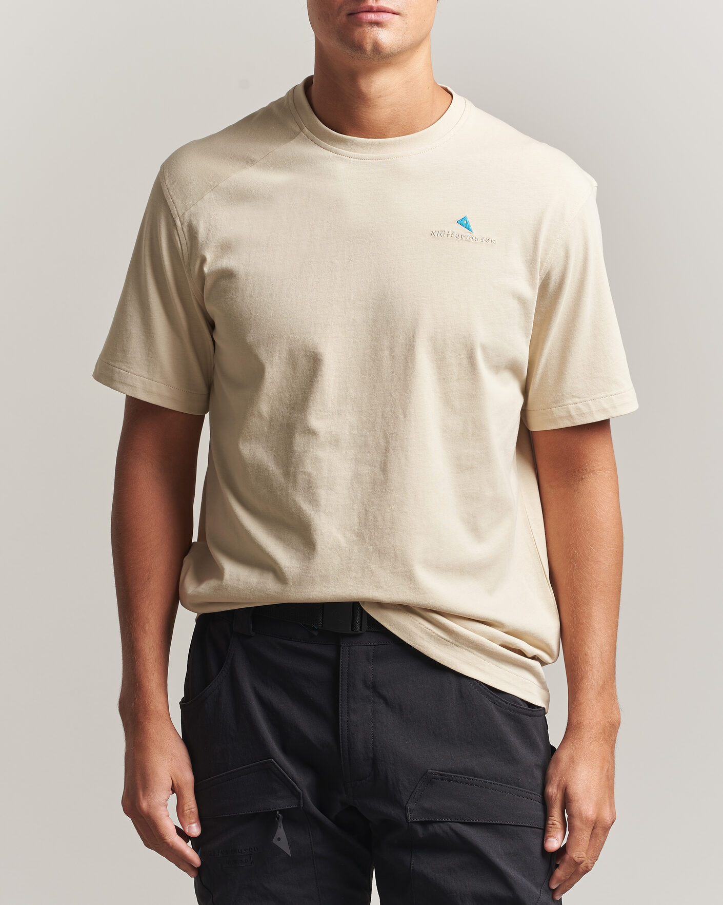 Men | T-Shirts | Klättermusen | Root Logo T-Shirt Clay