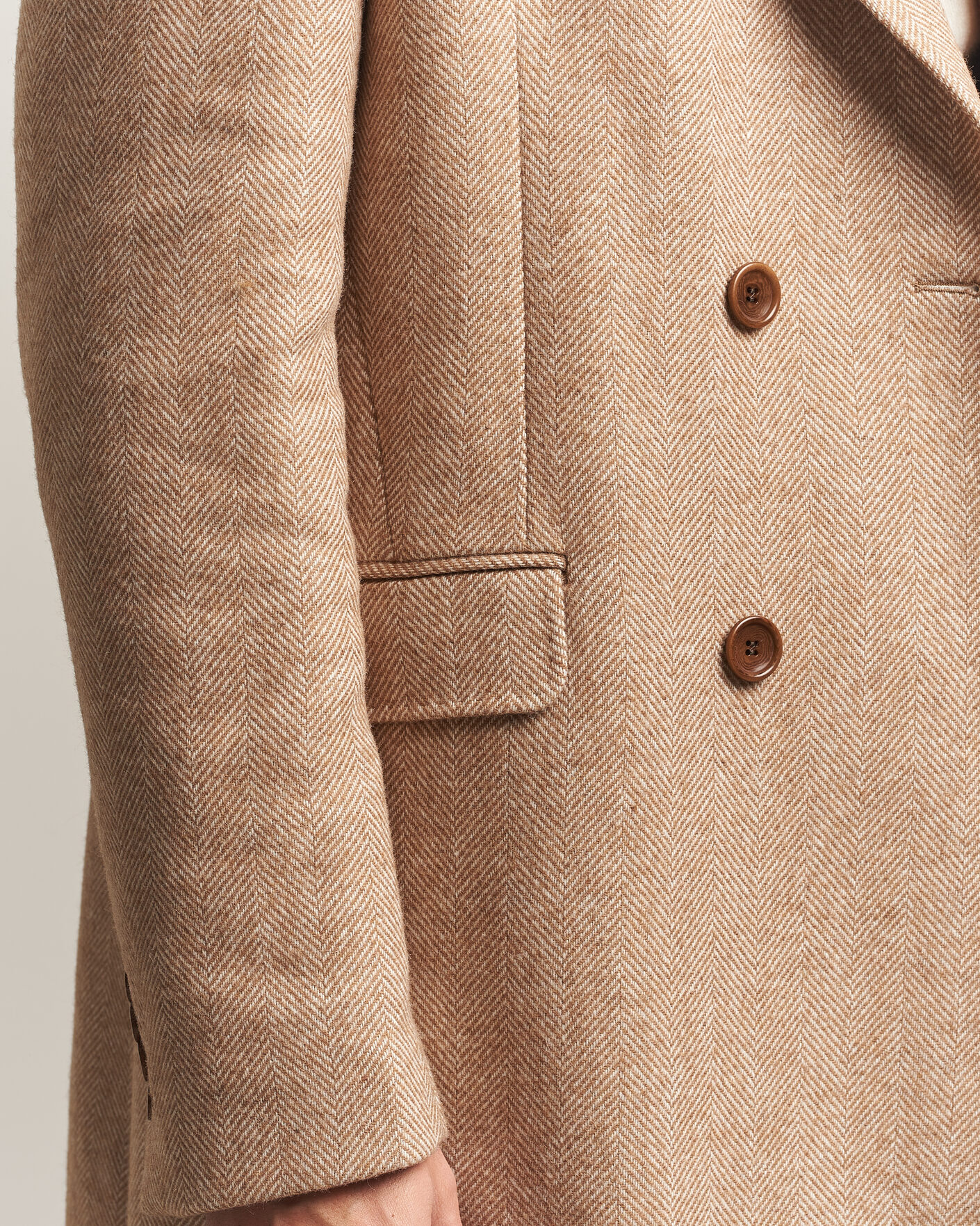 Men | Coats & Jackets | Morris | Herringbone DB Coat Camel