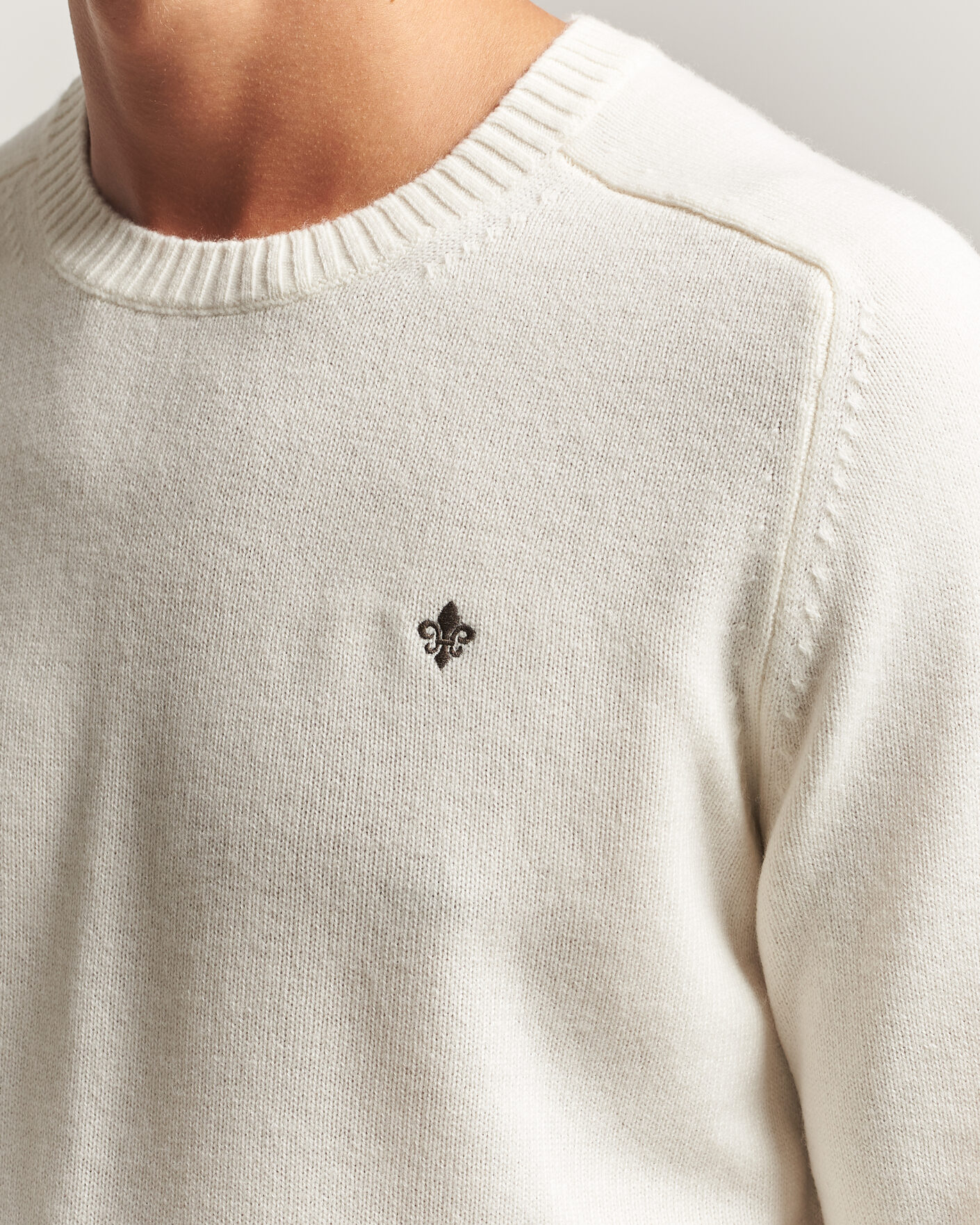 Men | Sweaters & Knitwear | Morris | Hertford Lambswool Crew Neck Off White