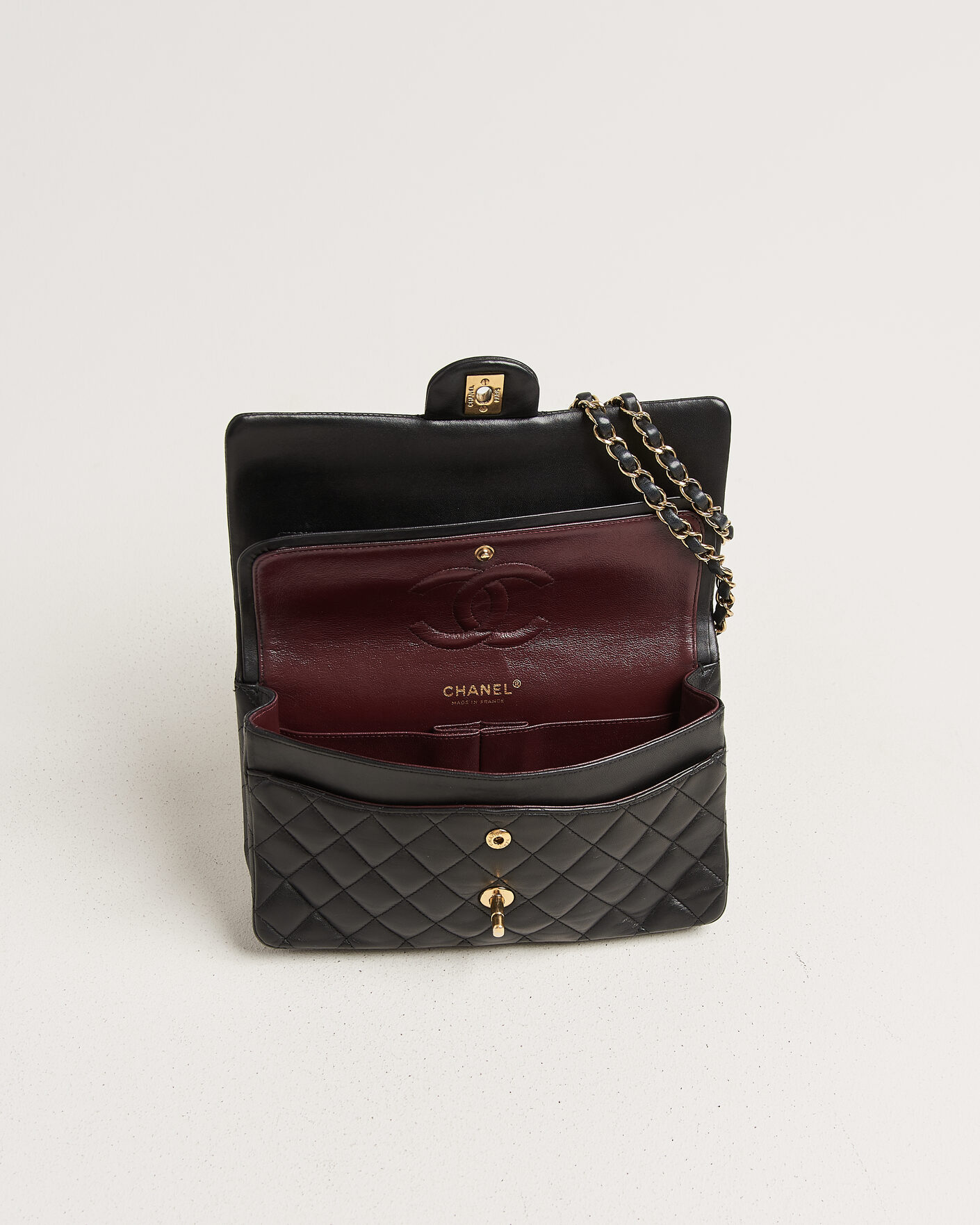 Men | Chanel Pre-Owned Classic Medium Double Flap Bag Lambskin Black | Chanel Pre-Owned | Classic Medium Double Flap Bag Lambskin Black