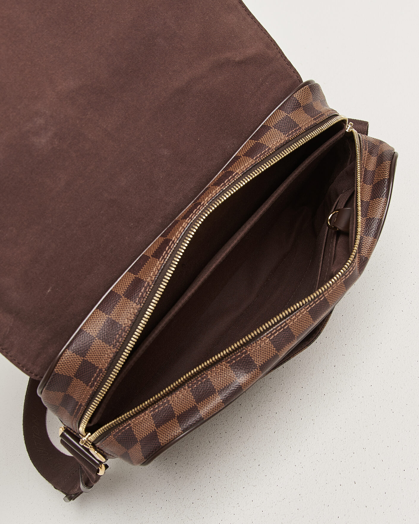 Men | Pre-Owned & Vintage Bags | Louis Vuitton Pre-Owned | Messenger Bag Damier Ebene