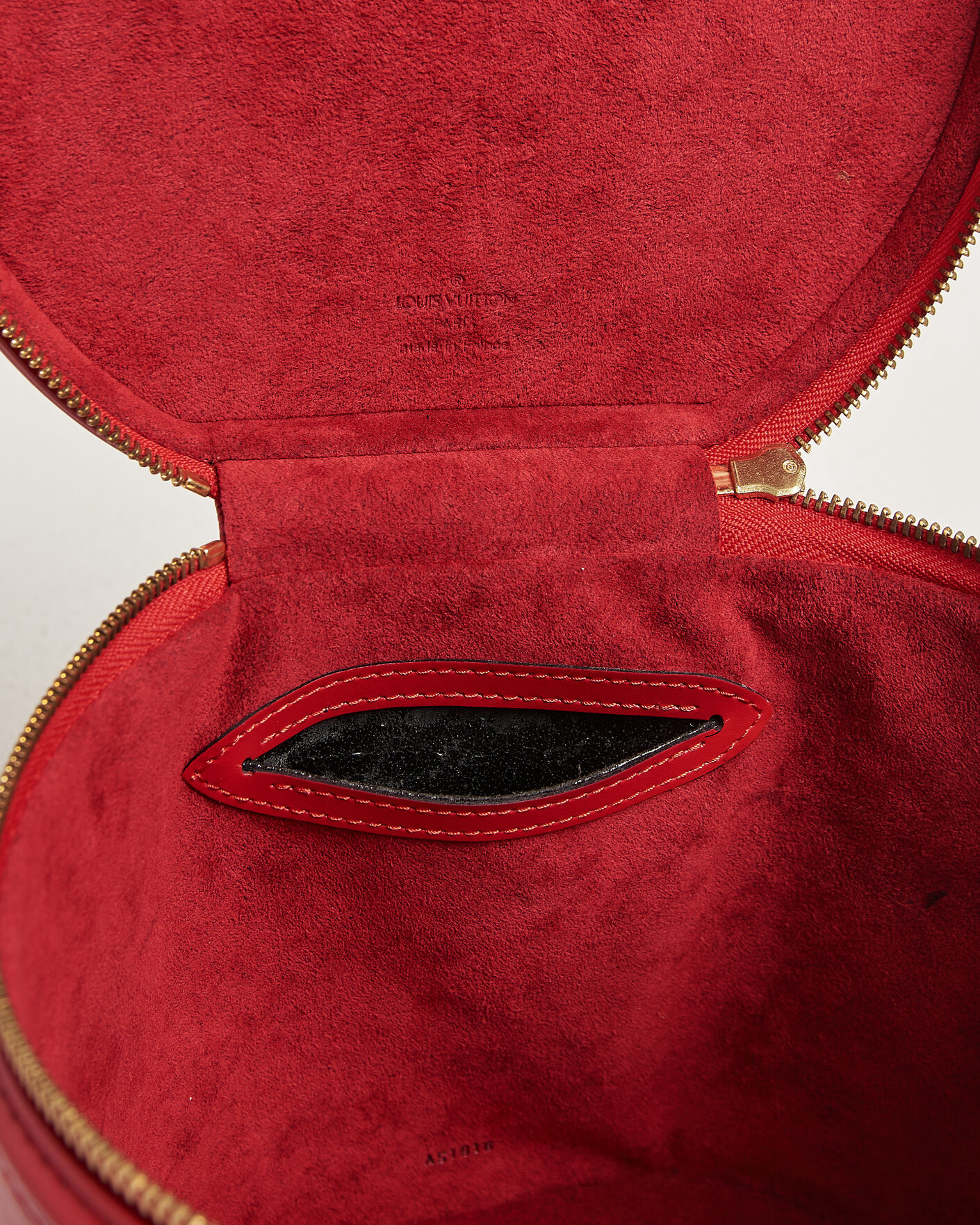 Men | Pre-Owned & Vintage Bags | Louis Vuitton Pre-Owned | Cannes Vanity Case Epi Leather Red