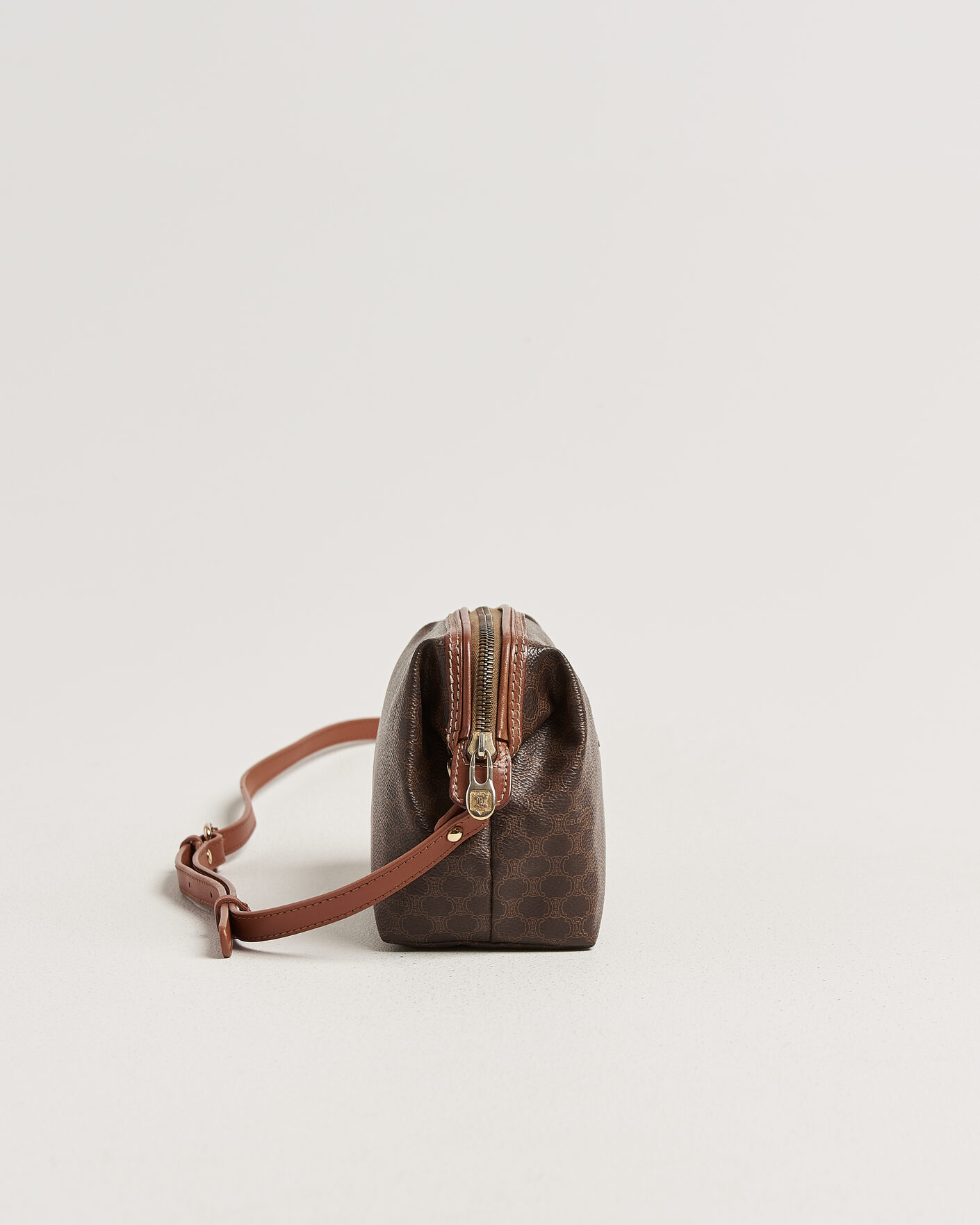 Men | Pre-Owned & Vintage Bags | Celine Pre-Owned | Macadame Pouch Bag Monogram