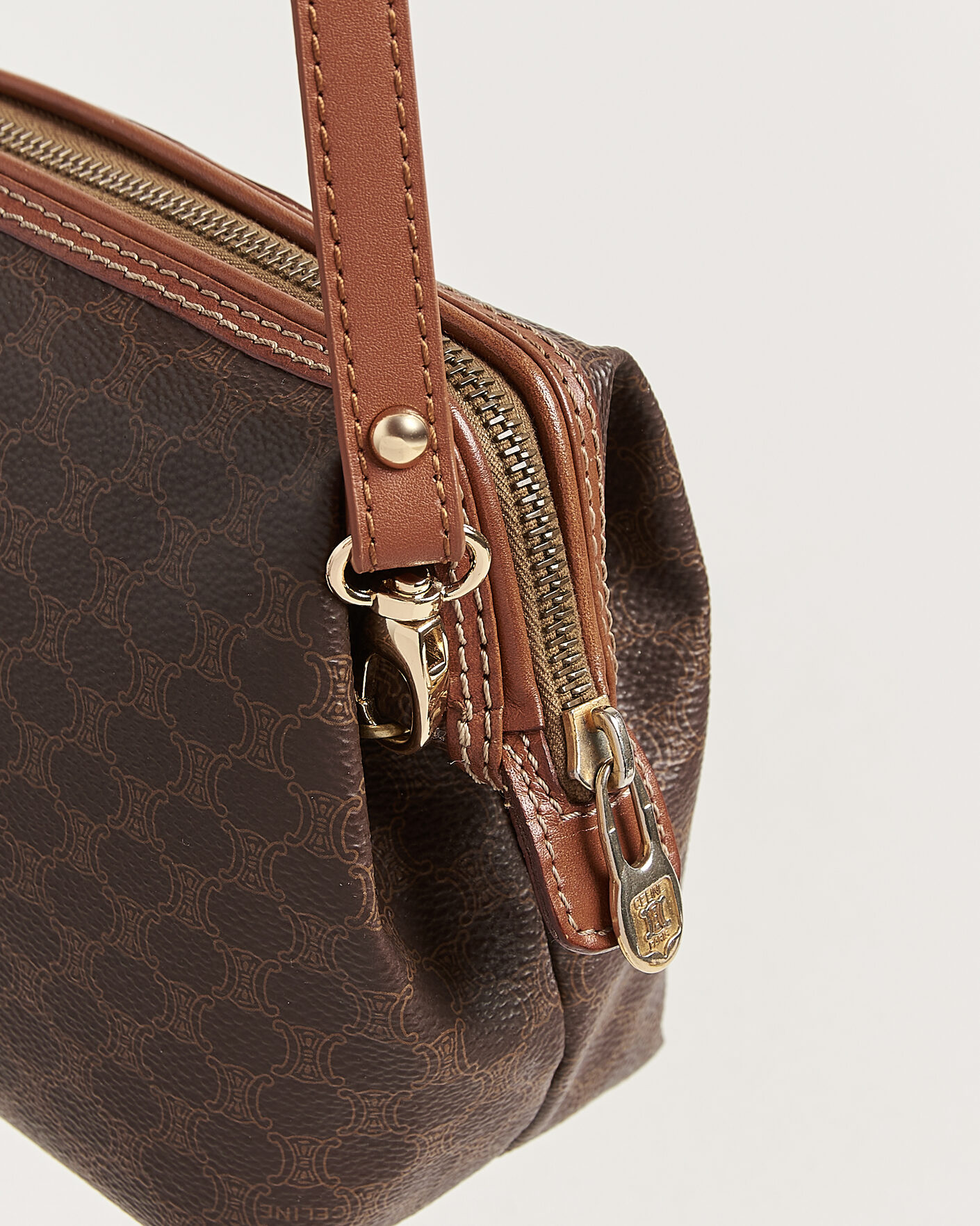 Men | Pre-Owned & Vintage Bags | Celine Pre-Owned | Macadame Pouch Bag Monogram
