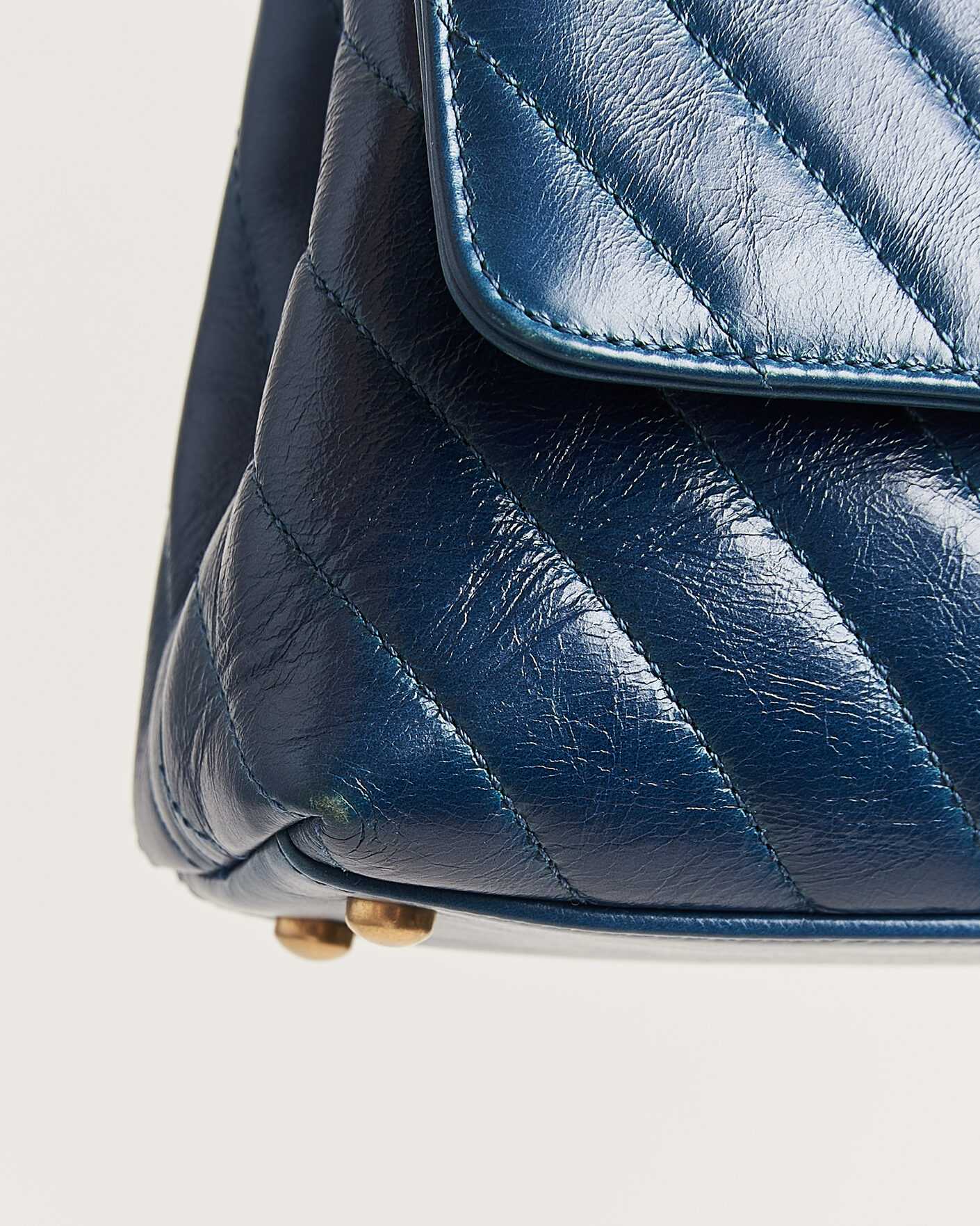 Men | Pre-Owned & Vintage Bags | Chanel Pre-Owned | Coco Handle Chevron Bag Blue