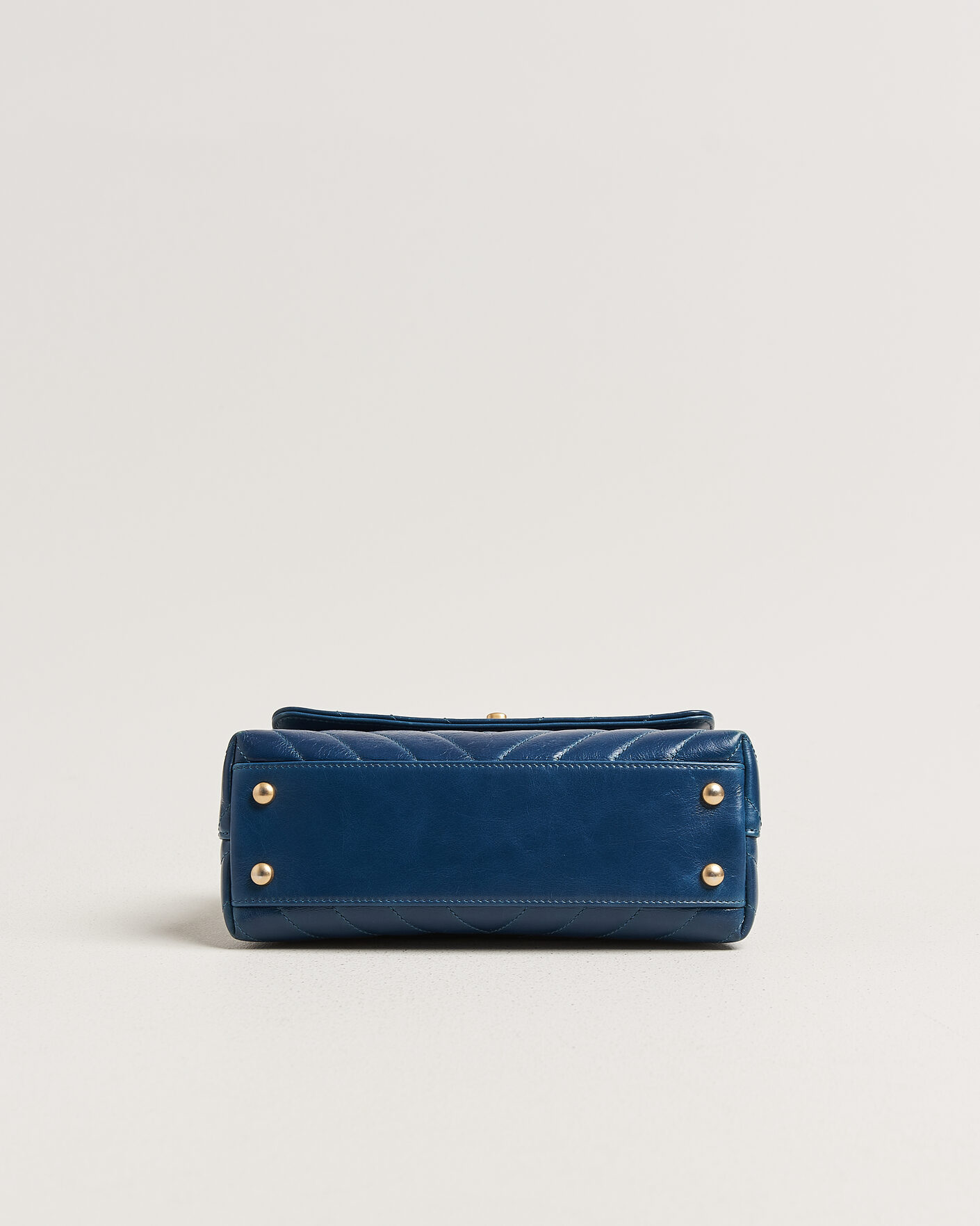 Men | Pre-Owned & Vintage Bags | Chanel Pre-Owned | Coco Handle Chevron Bag Blue
