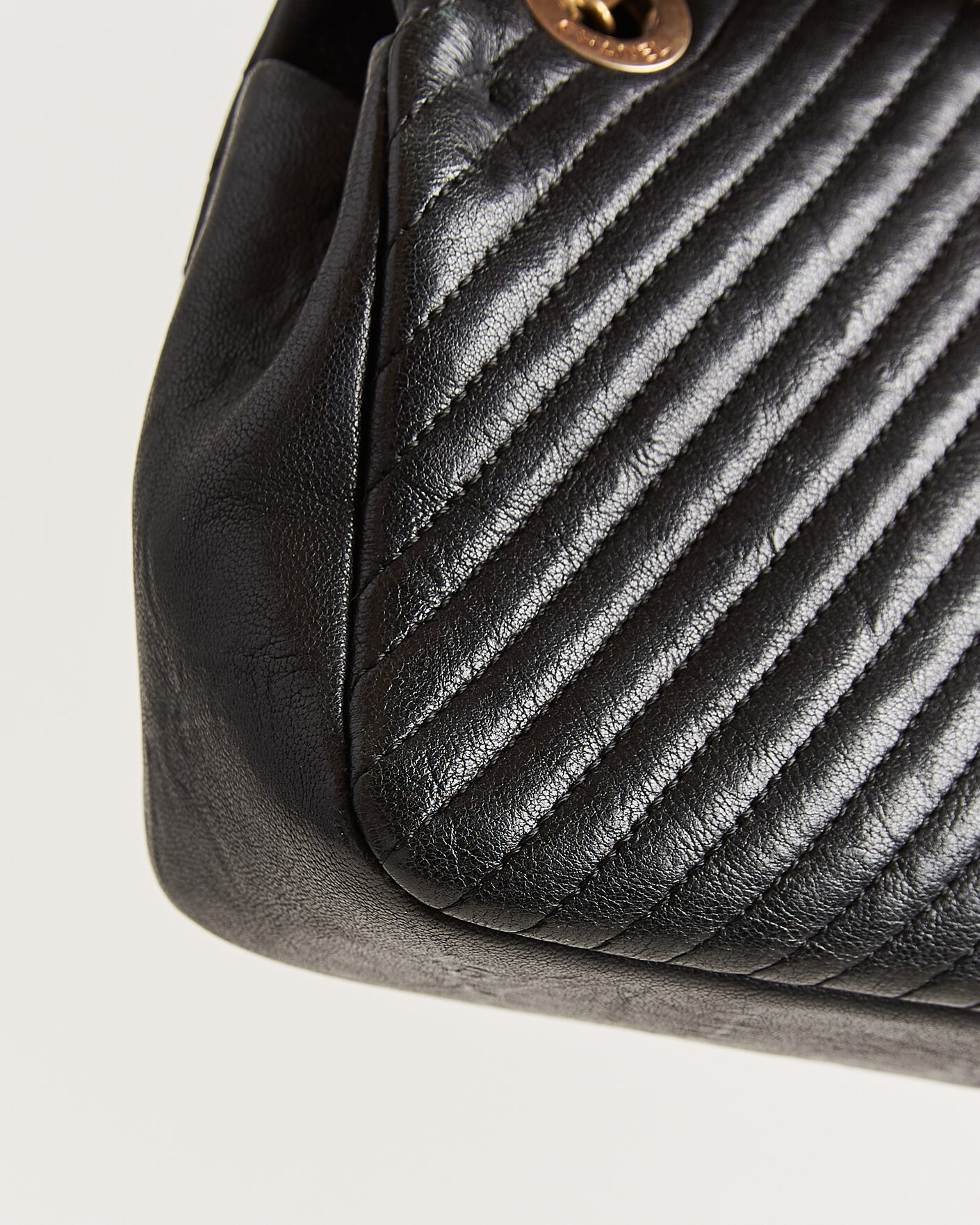 Men | Pre-Owned & Vintage Bags | Chanel Pre-Owned | Chevron Small Flap Bag Black