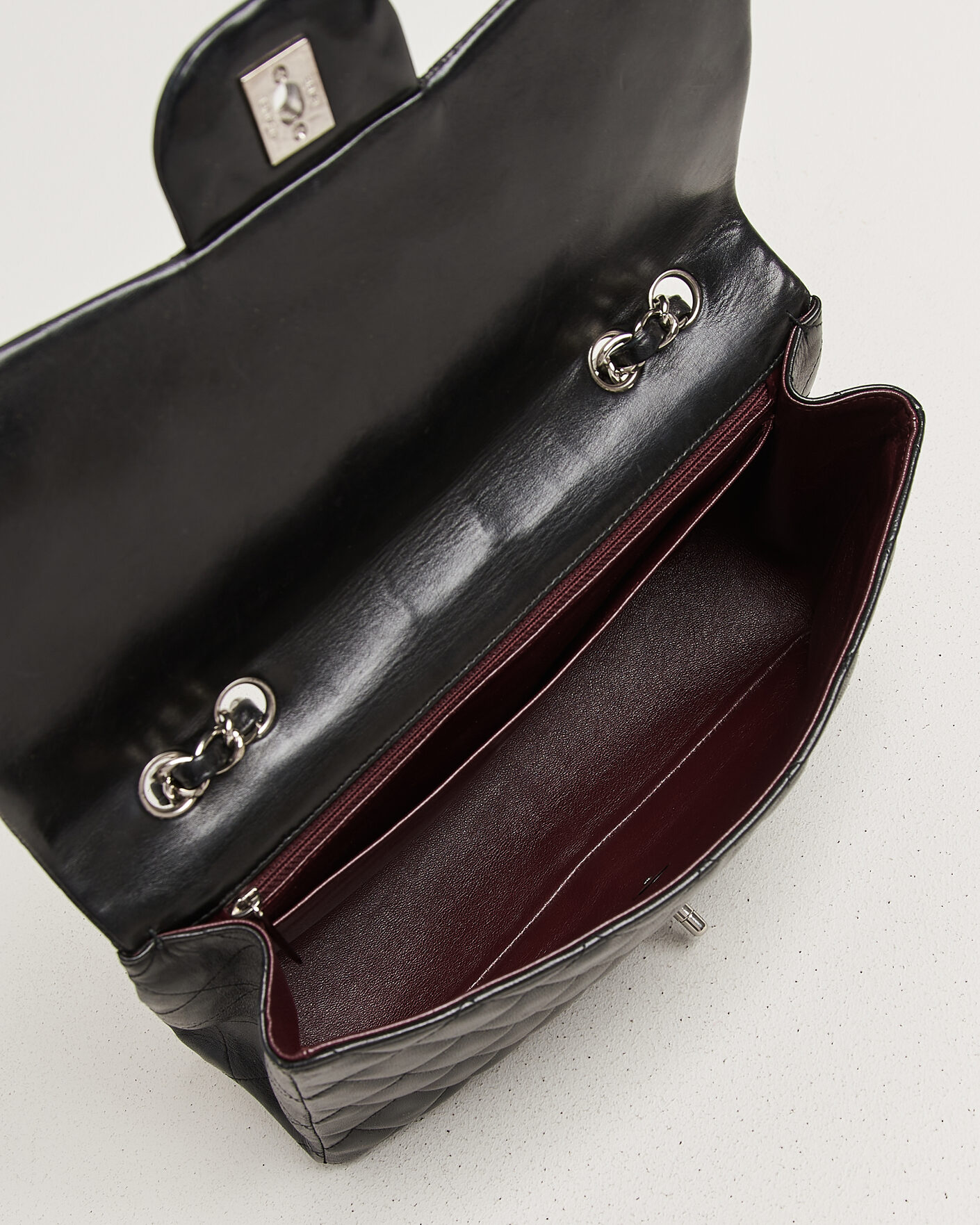 Men | Chanel Pre-Owned Classic Jumbo Single Flap Bag Lambskin Black | Chanel Pre-Owned | Classic Jumbo Single Flap Bag Lambskin Black
