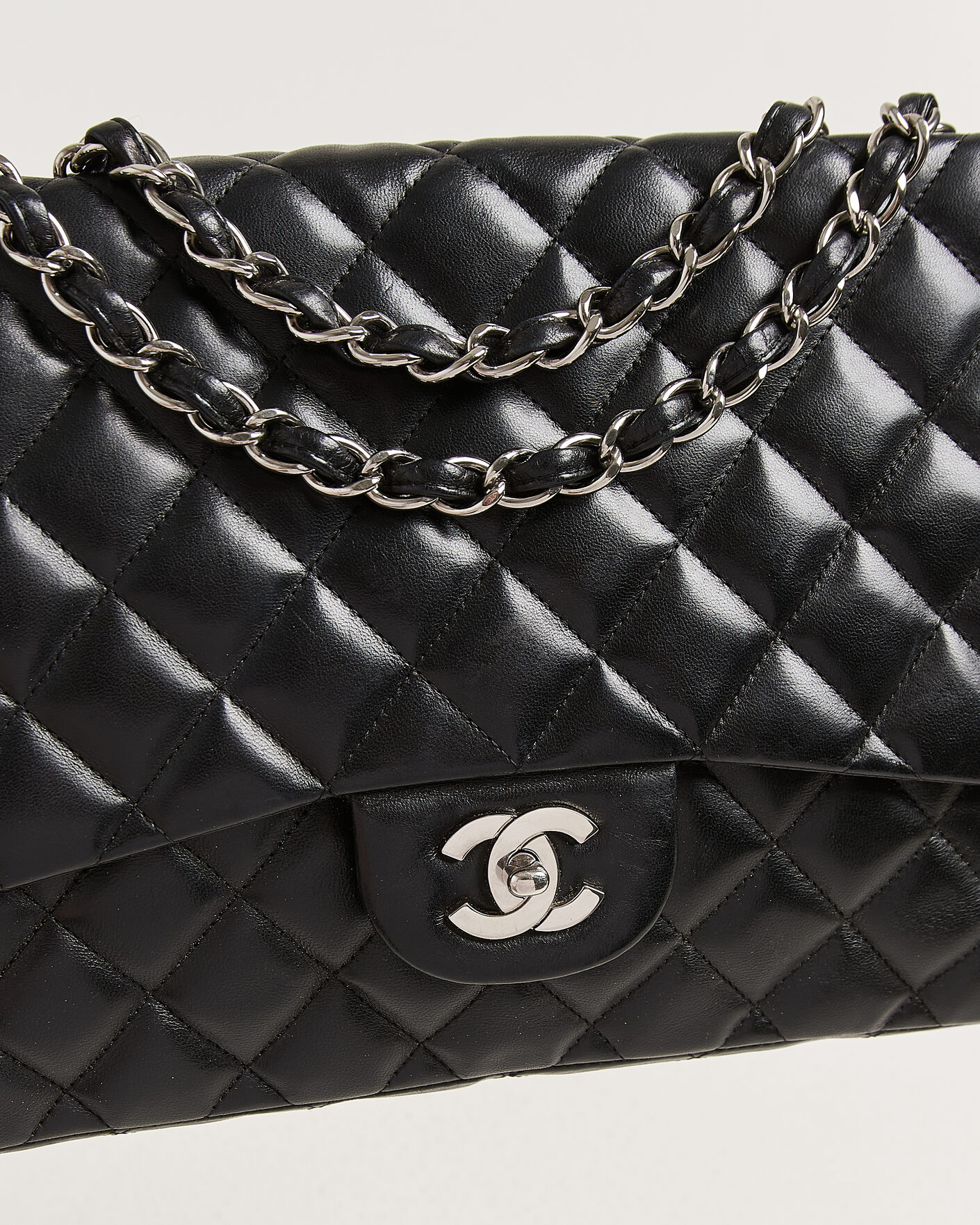 Men | Pre-Owned & Vintage Bags | Chanel Pre-Owned | Classic Jumbo Single Flap Bag Lambskin Black