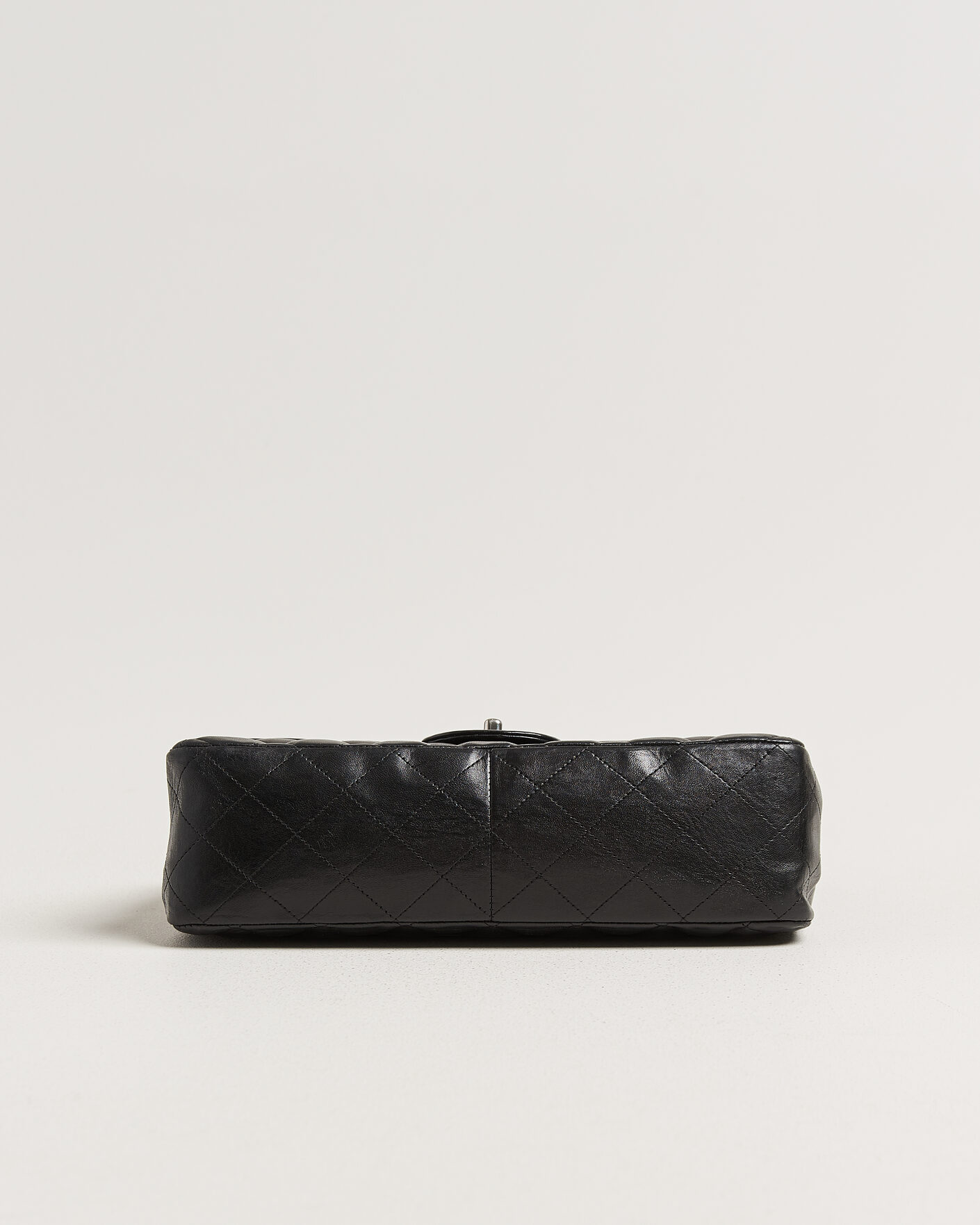 Men | Pre-Owned & Vintage Bags | Chanel Pre-Owned | Classic Jumbo Single Flap Bag Lambskin Black