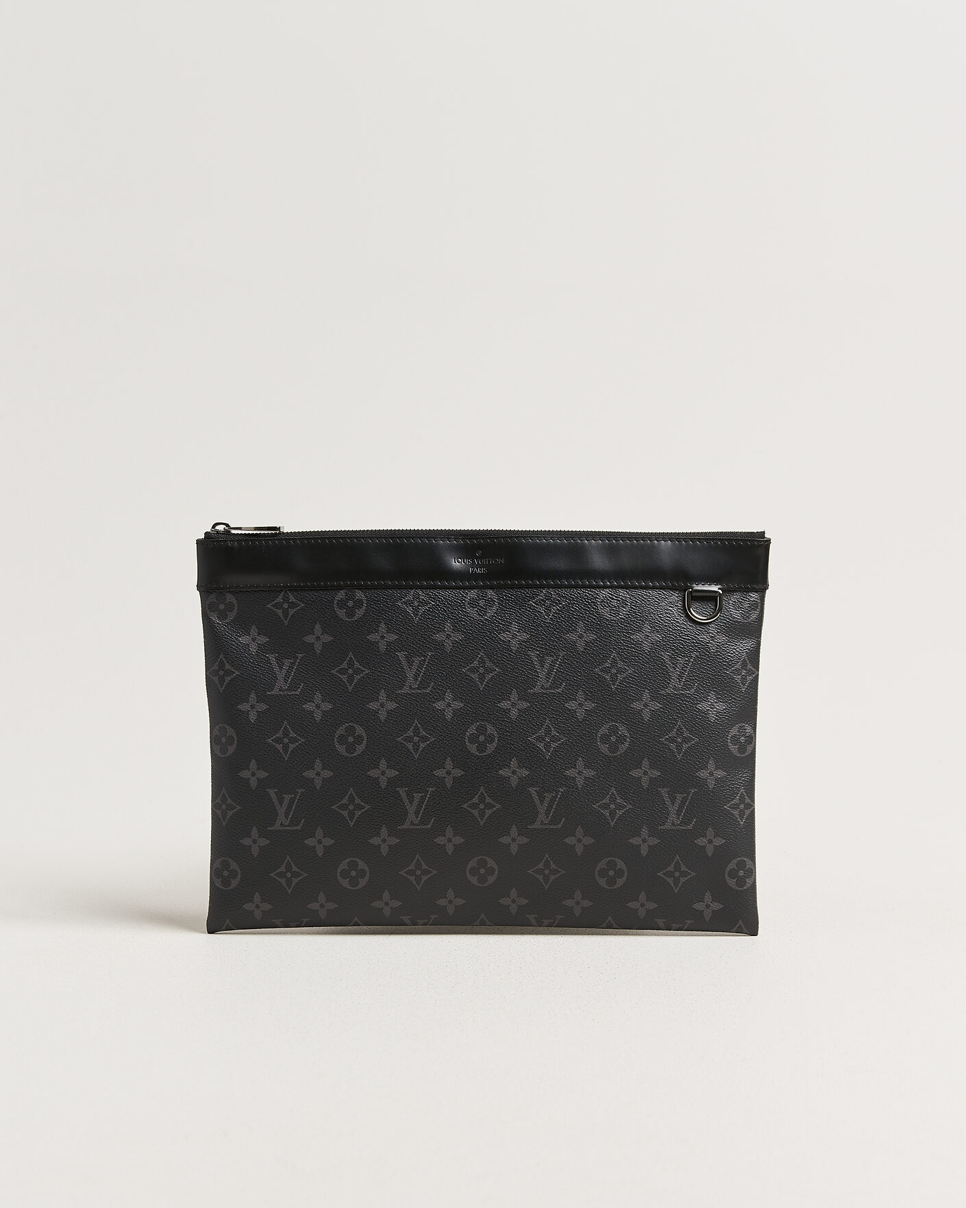 Men | Pre-Owned & Vintage Bags | Louis Vuitton Pre-Owned | Discovery Pochette Monogram Eclipse