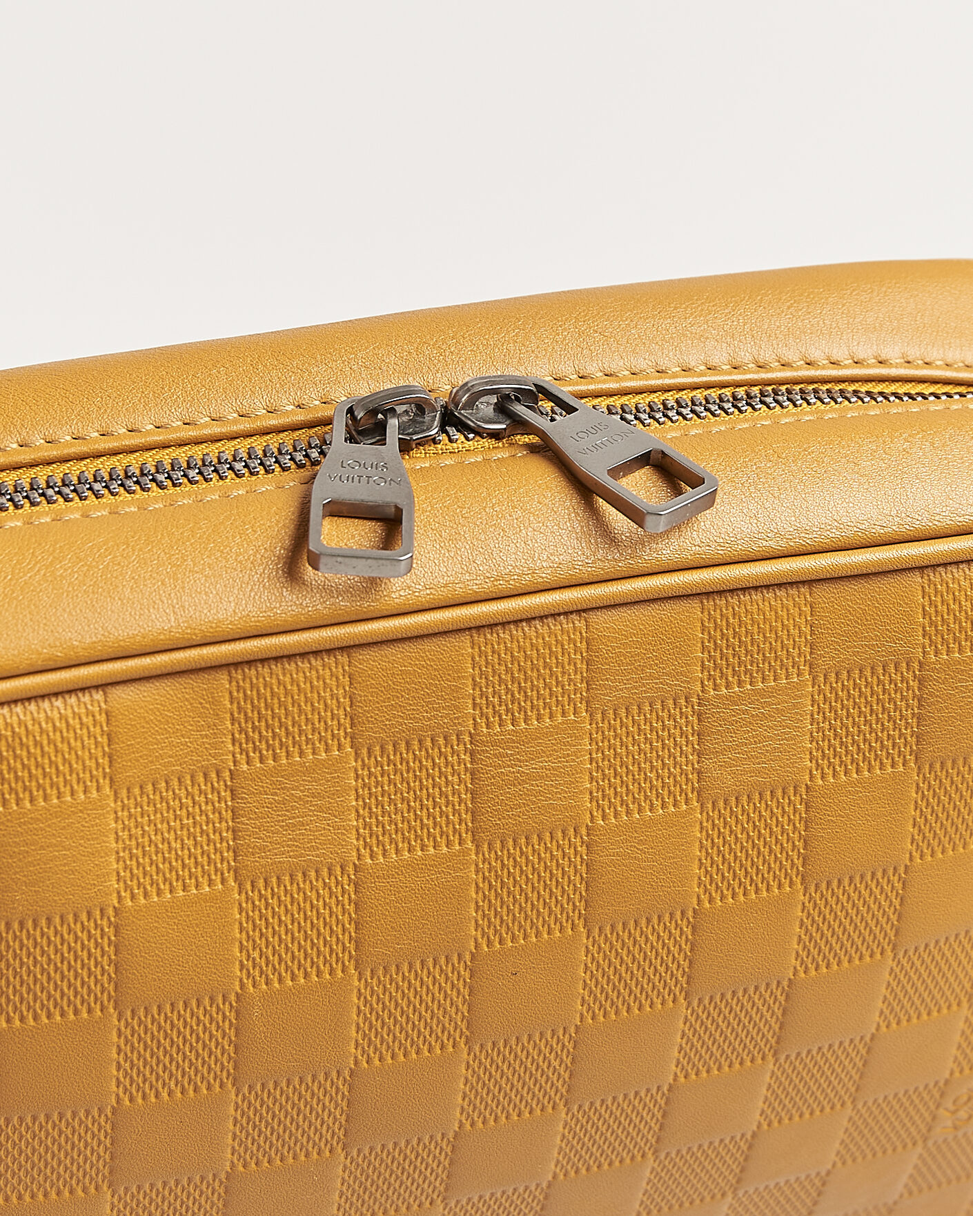 Men | Pre-Owned & Vintage Bags | Louis Vuitton Pre-Owned | Toiletry Bag Damier Infini Yellow