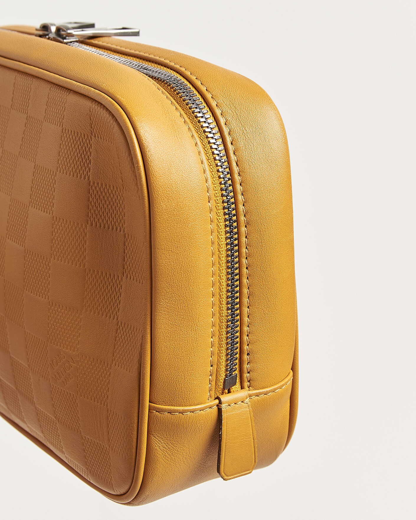 Men | Pre-Owned & Vintage Bags | Louis Vuitton Pre-Owned | Toiletry Bag Damier Infini Yellow