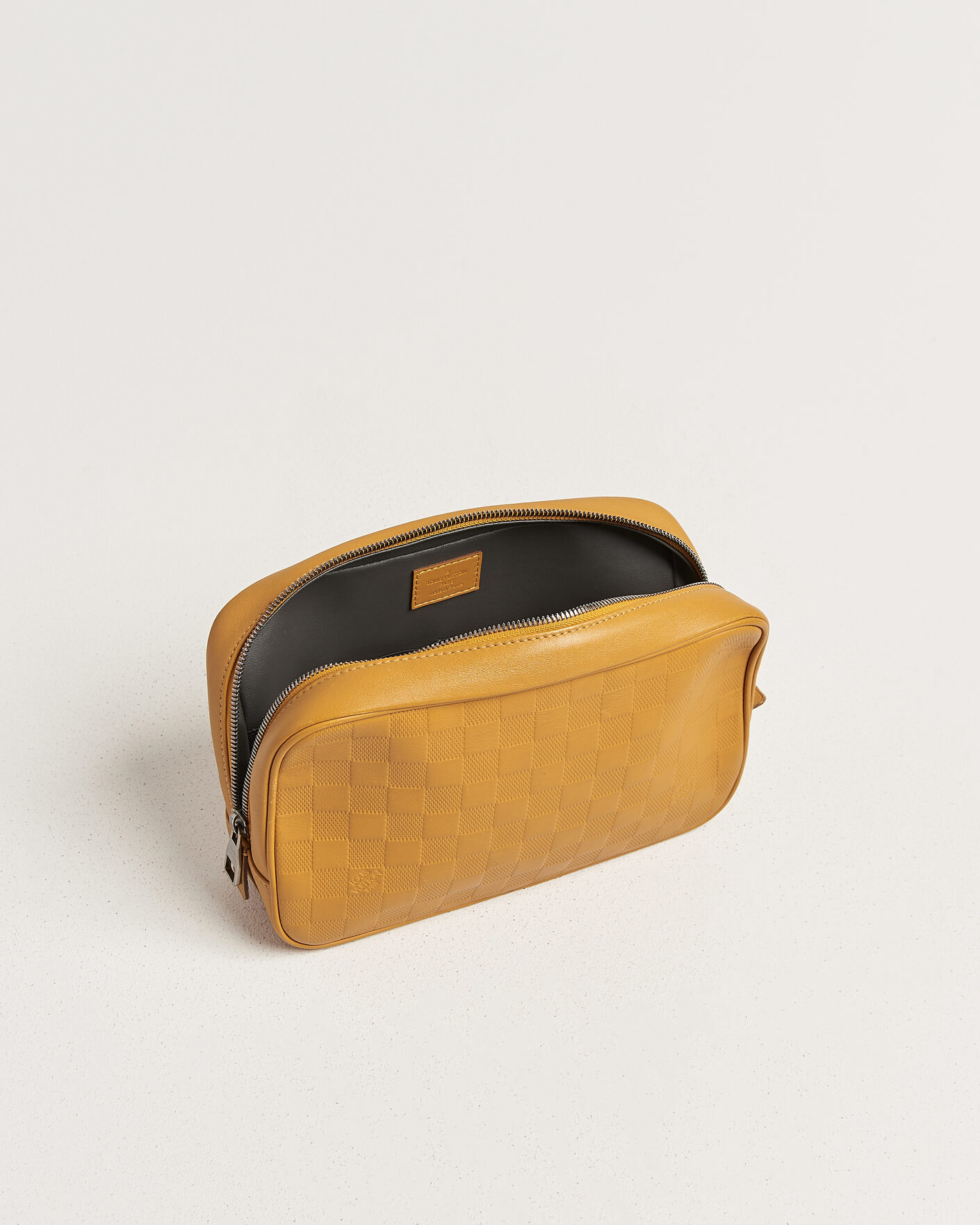 Men | Pre-Owned & Vintage Bags | Louis Vuitton Pre-Owned | Toiletry Bag Damier Infini Yellow