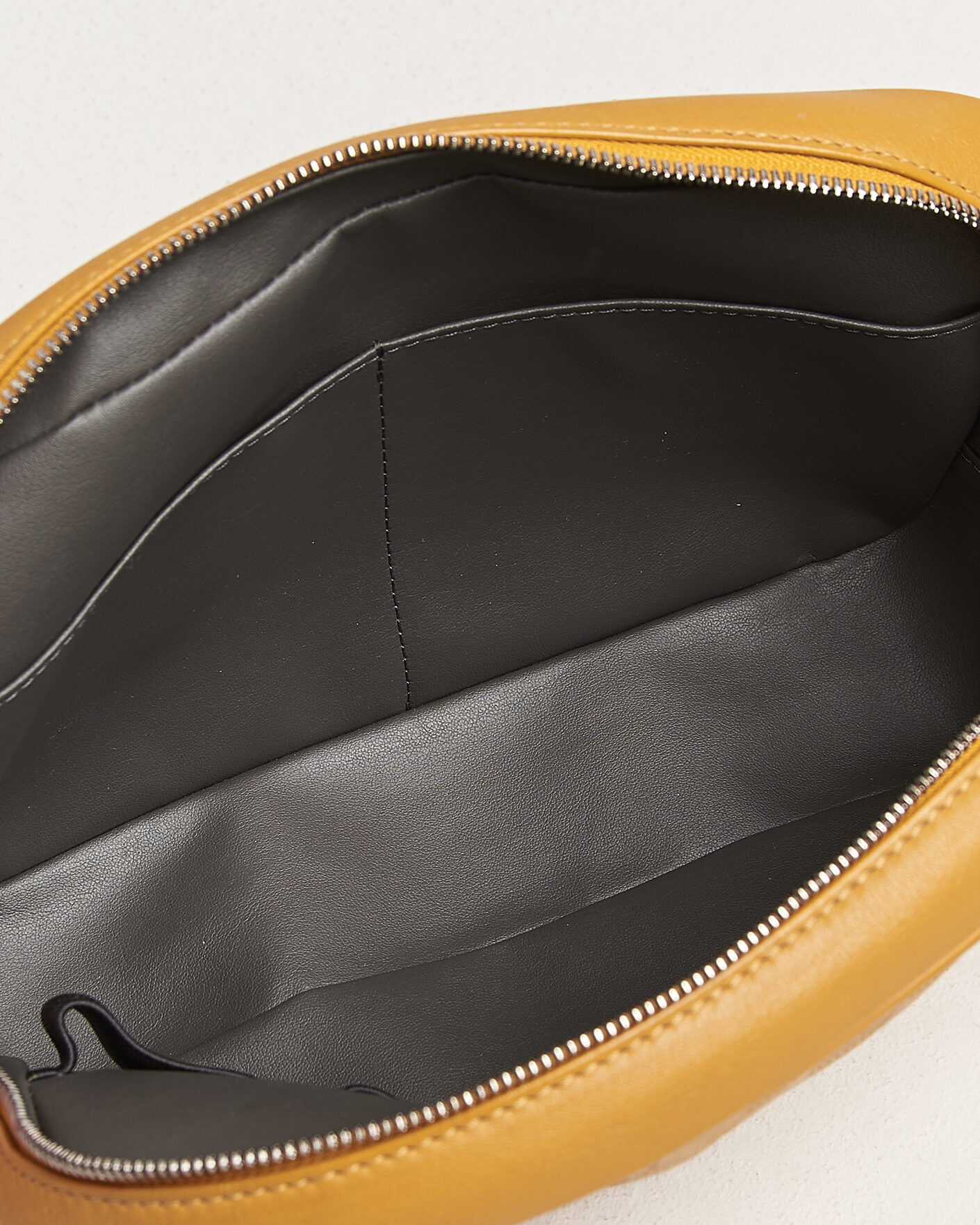 Men | Pre-Owned & Vintage Bags | Louis Vuitton Pre-Owned | Toiletry Bag Damier Infini Yellow