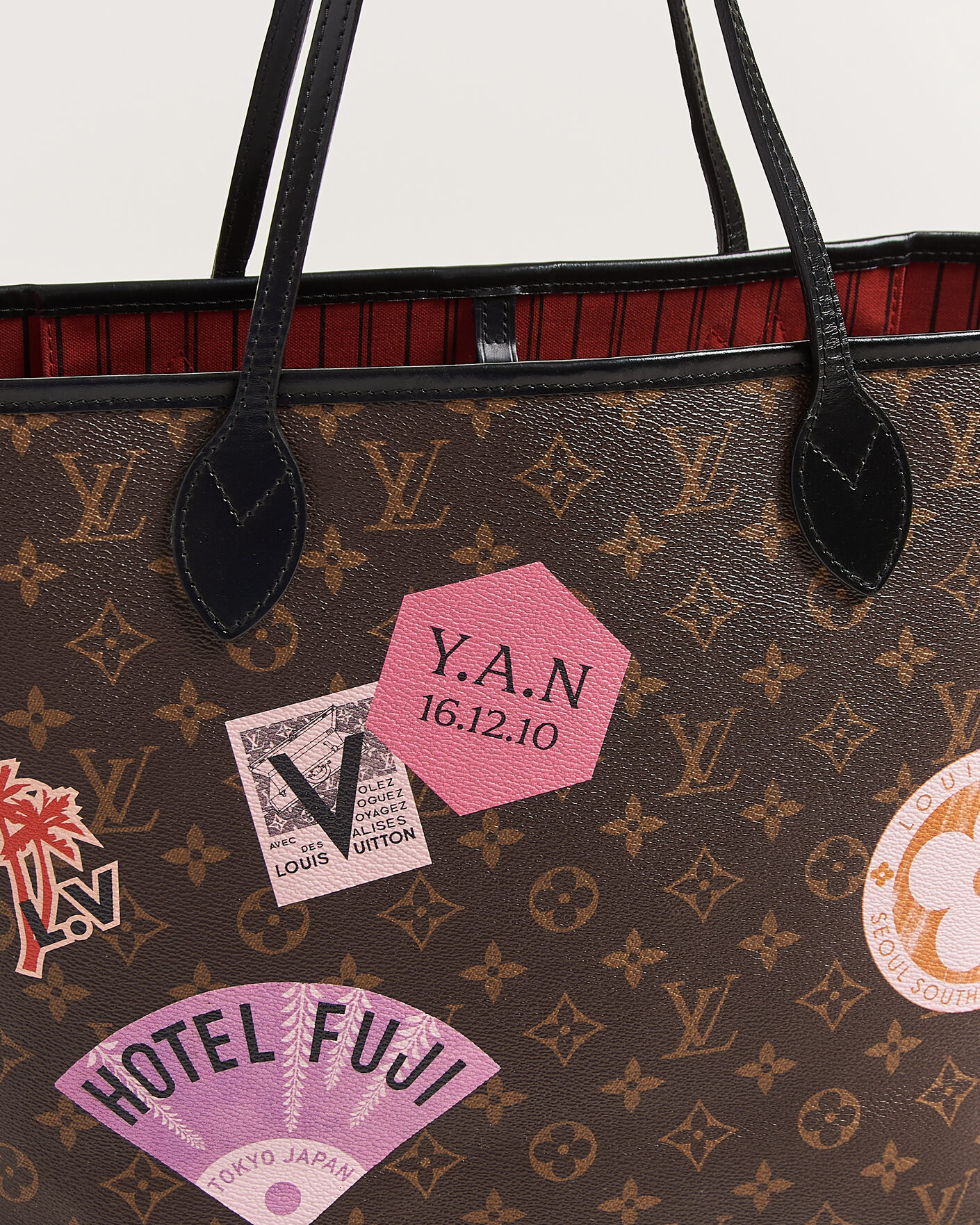 Men | Pre-Owned & Vintage Bags | Louis Vuitton Pre-Owned | Neverfull MM World Tour Japan Monogram