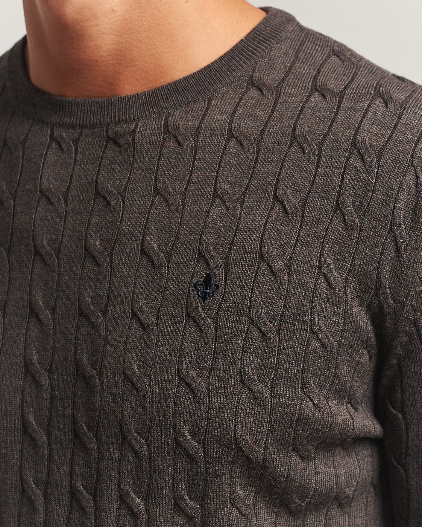 Men | Sweaters & Knitwear | Morris | Merino Cable O-Neck Brown