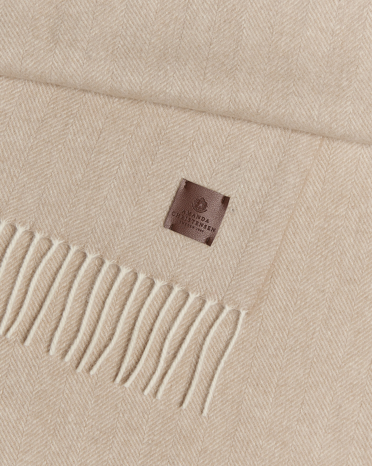 Men | Scarves | Amanda Christensen | Wool Herringbone Scarf Beige
