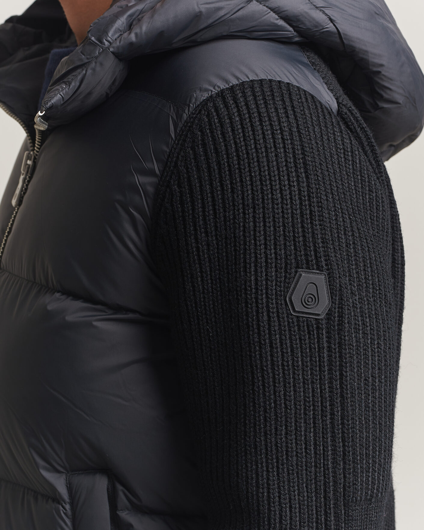 Men | Coats & Jackets | Sail Racing | Ridge Hooded Hybrid Jacket Carbon