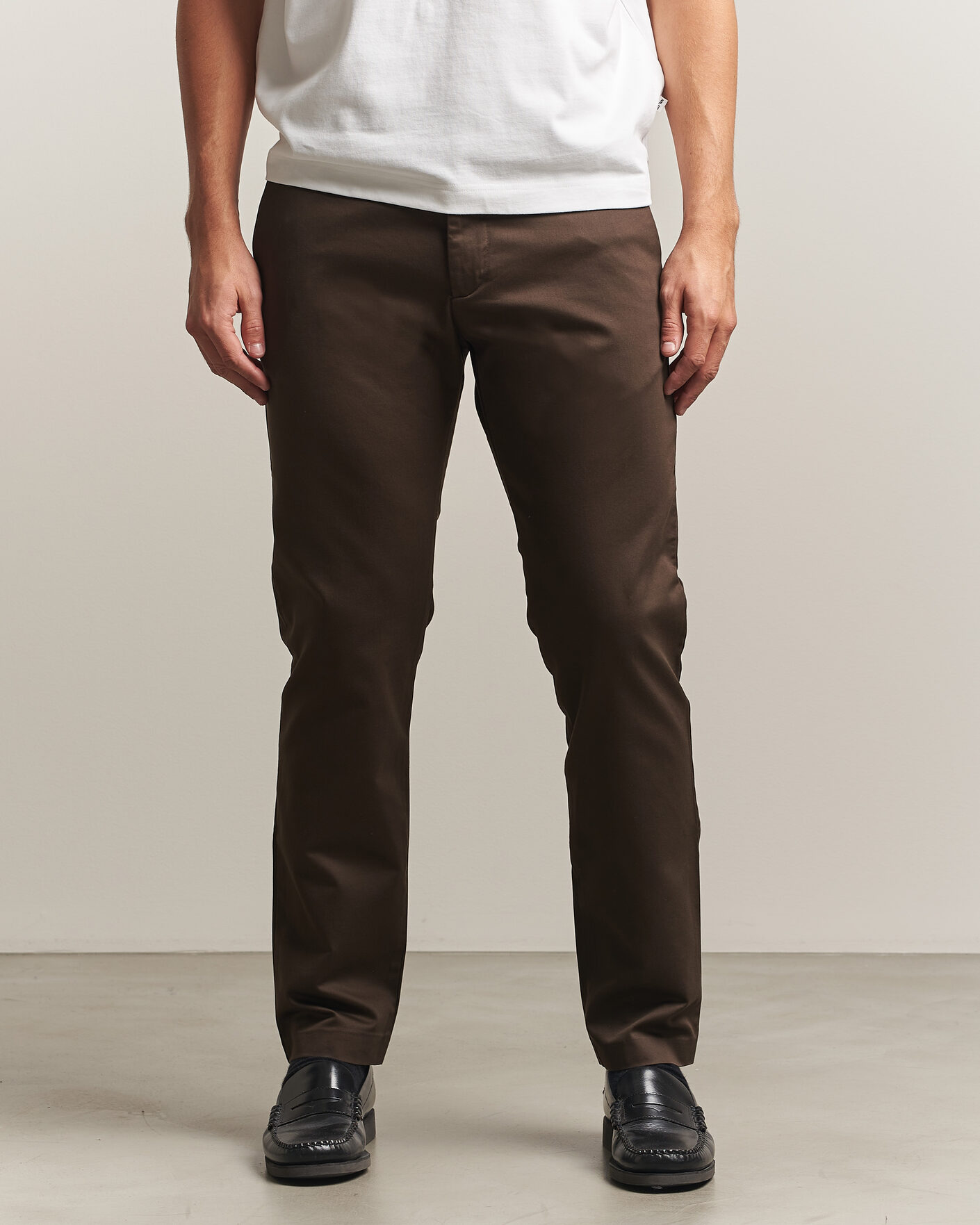 Men | Trousers | NN07 | Theo Regular Fit Chinos Earthwood