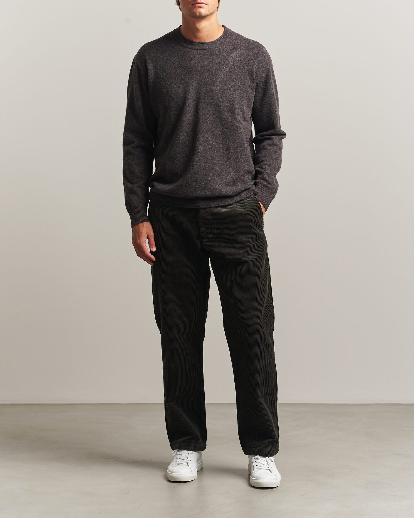 Men | Trousers | NN07 | Aden Regular Fit Corduroy Chinos Dark Army