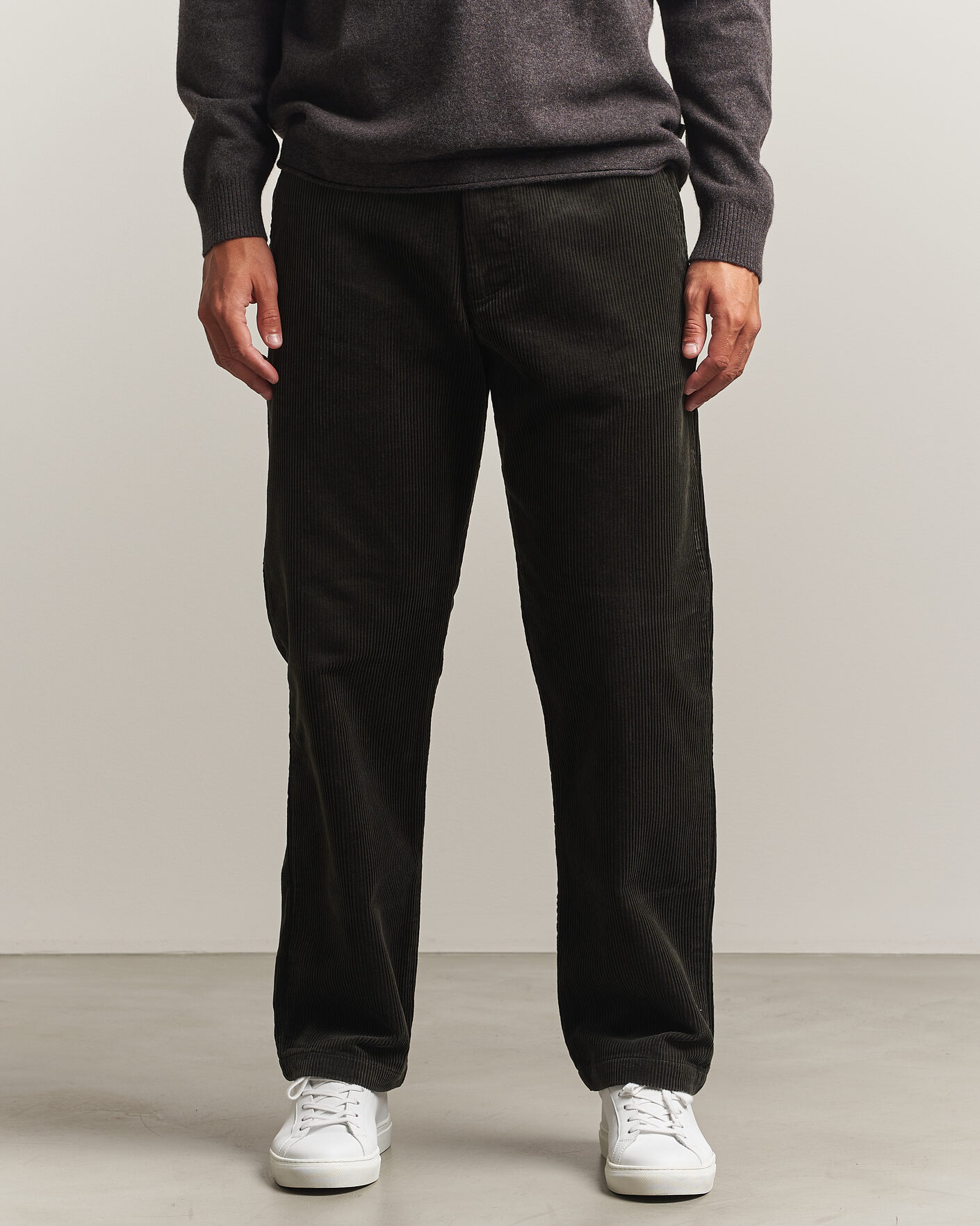 Men | Trousers | NN07 | Aden Regular Fit Corduroy Chinos Dark Army