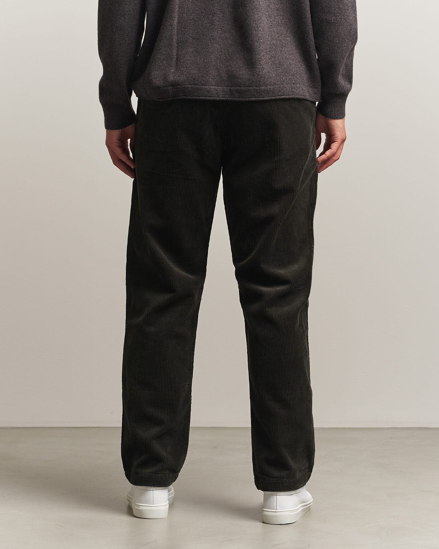Men | Trousers | NN07 | Aden Regular Fit Corduroy Chinos Dark Army