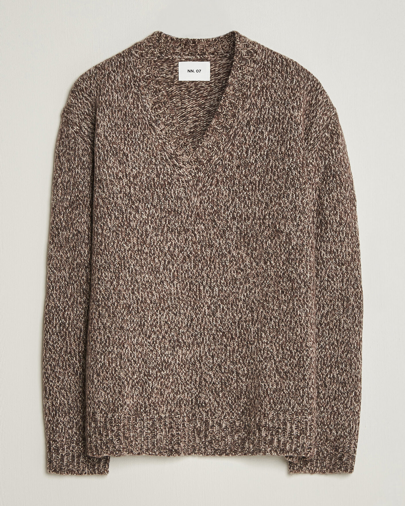 Men | Sweaters & Knitwear | NN07 | Flint Wool Knitted V-Neck Deep Truffle