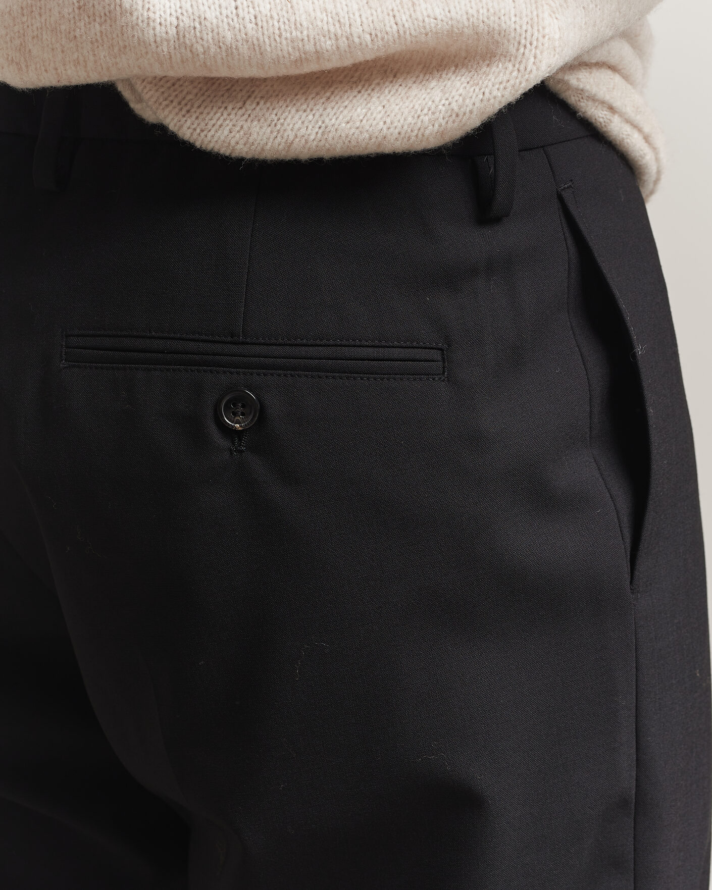 Men | Trousers | NN07 | Brendan Wool Drawstring Trousers Black