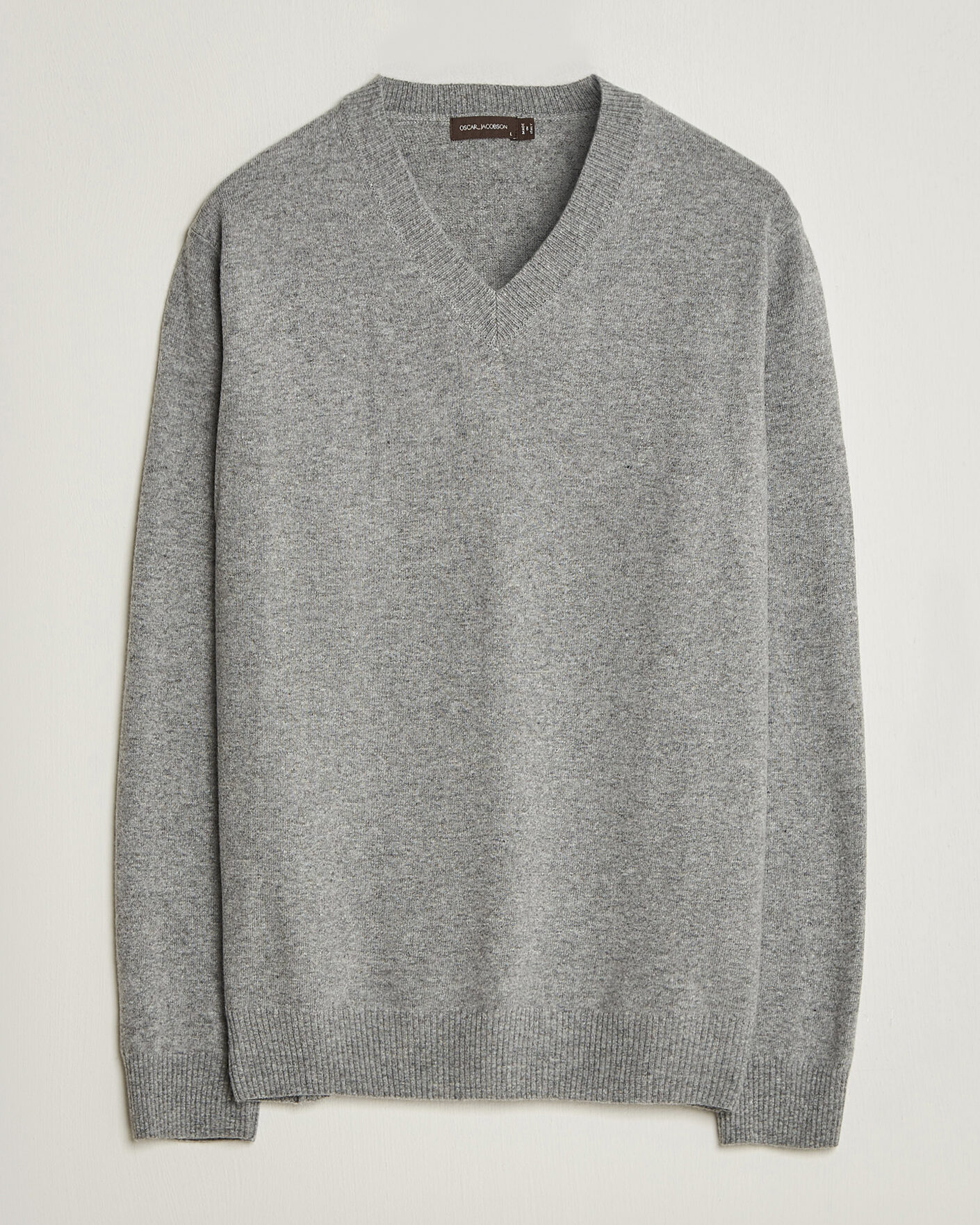 Men | Sweaters & Knitwear | Oscar Jacobson | Gregor Wool/Cashmere V-Neck Grey Melange