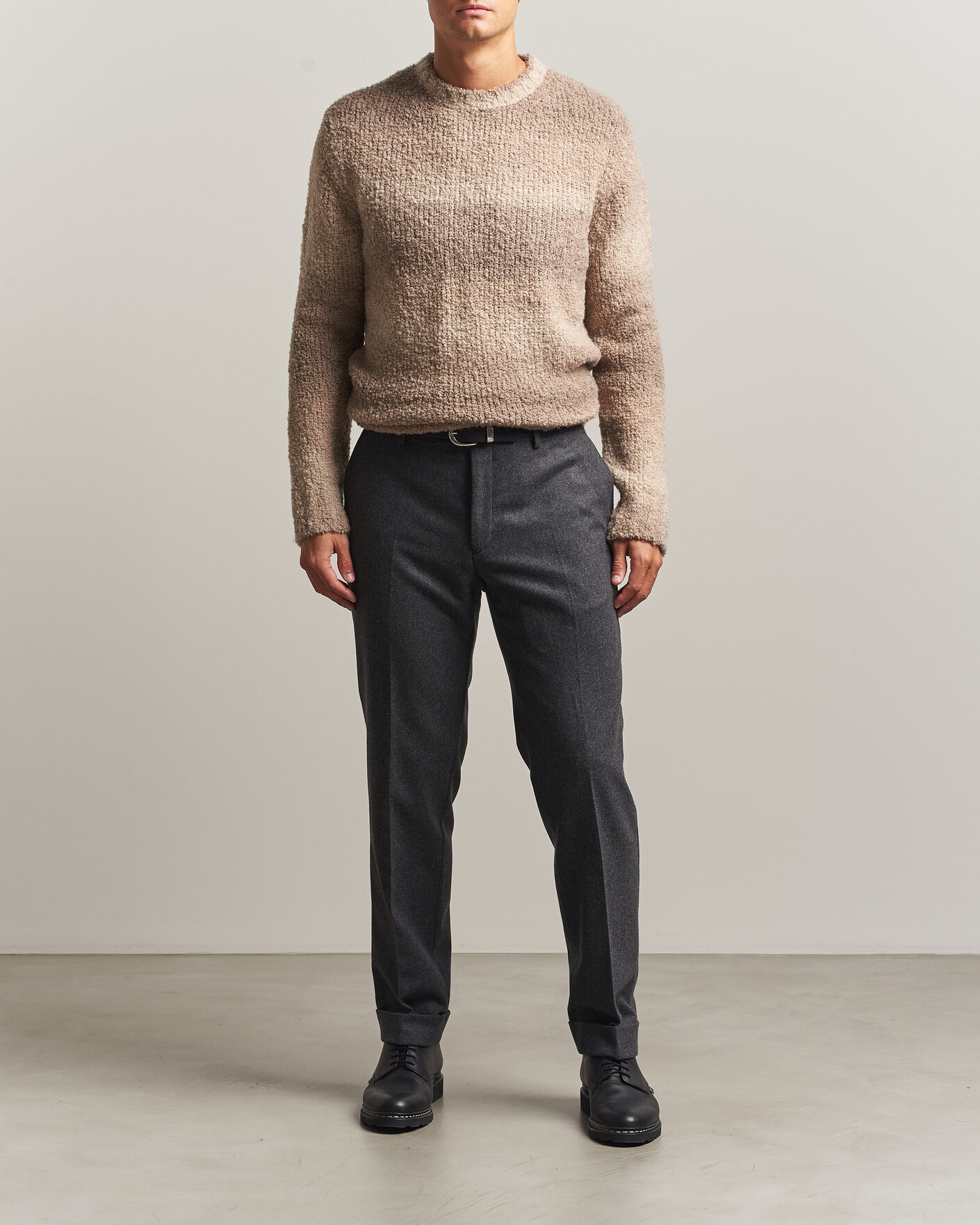 Men | Sweaters & Knitwear | Oscar Jacobson | Ronnie Heavy Knitted Wool Crewneck Beige