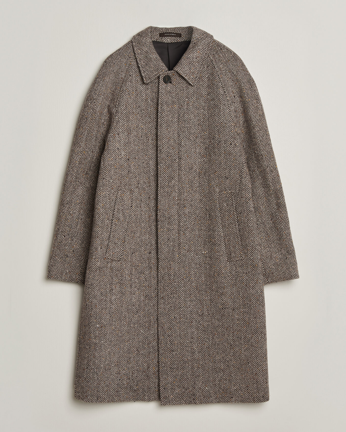 Men | Coats & Jackets | Oscar Jacobson | Raglan Herringbone Wool Coat Beige