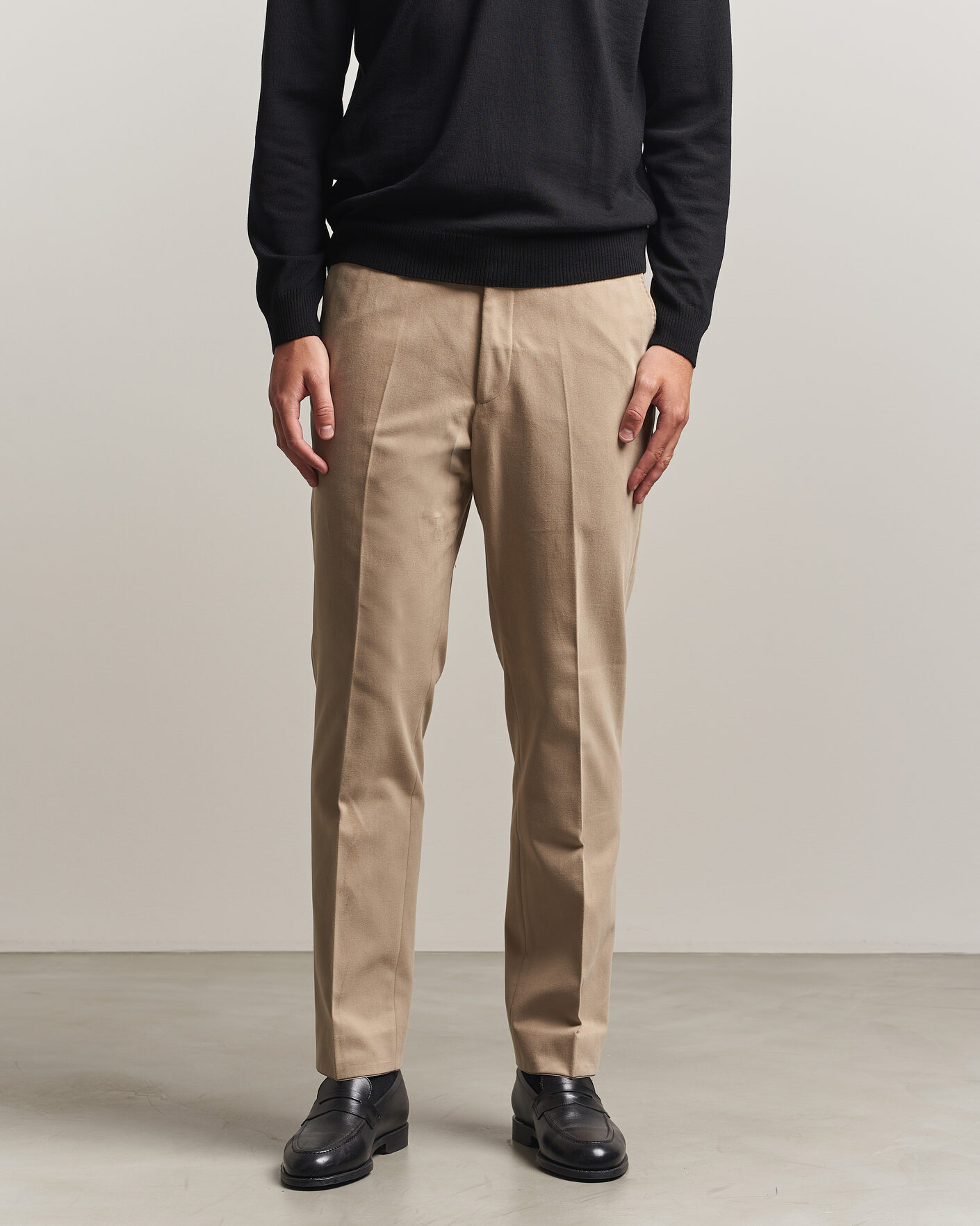 Men | Trousers | Oscar Jacobson | Dandy Brushed Cotton Trousers Beige