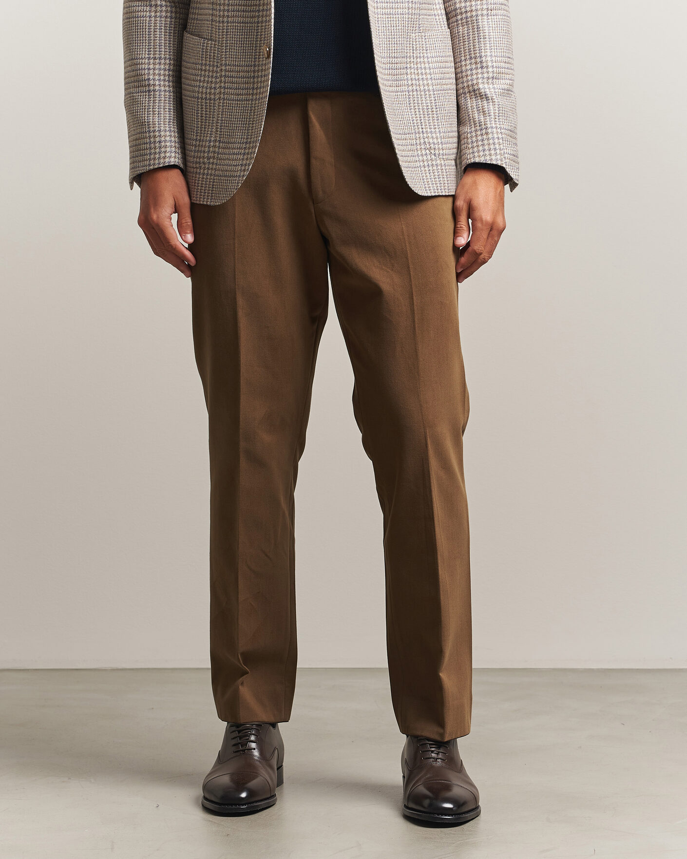 Men | Trousers | Oscar Jacobson | Dandy Brushed Cotton Trousers Camel