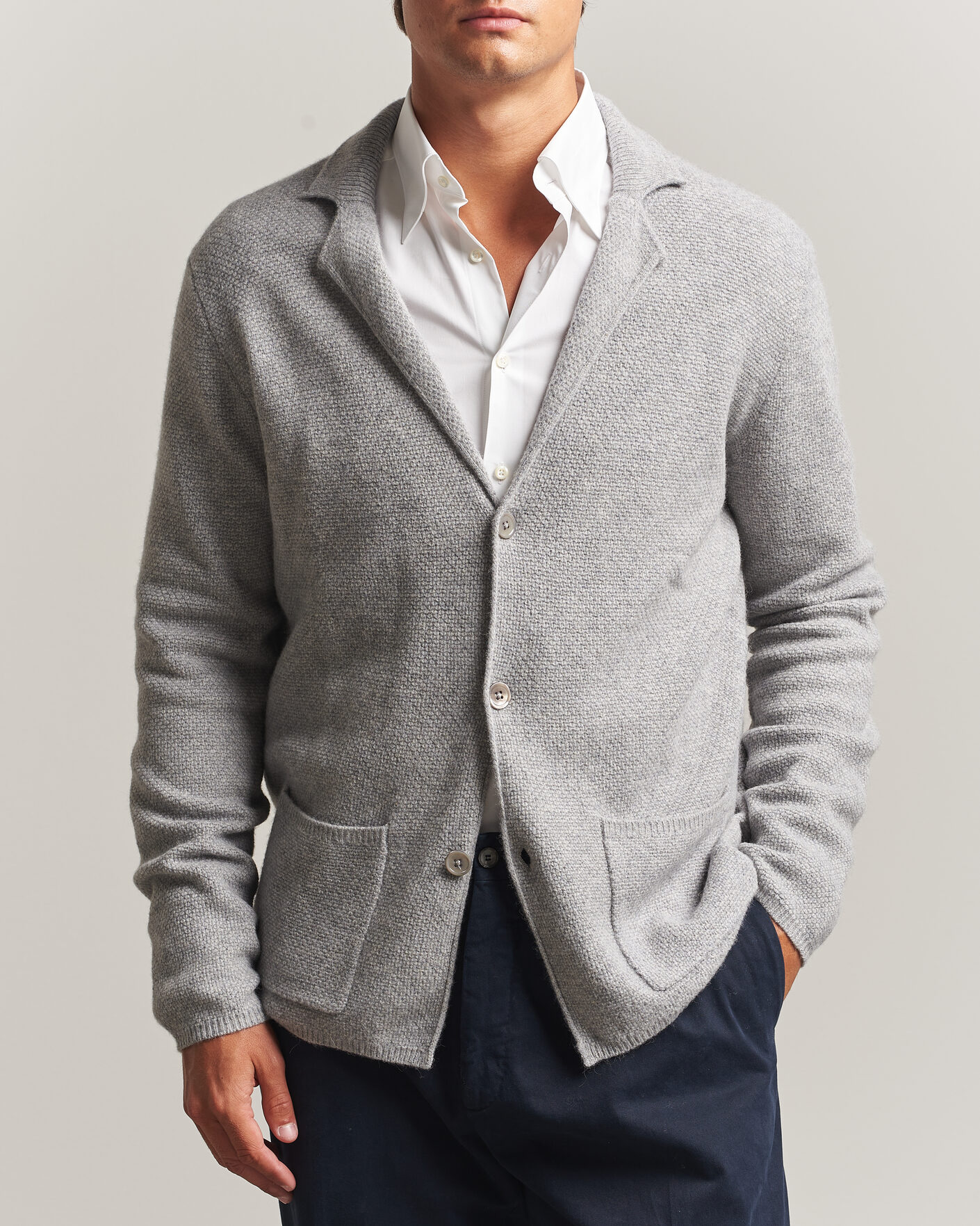 JOHN SMEDLEY｜30G Cotton Cardigan（Gray・L） John Smedley Petworth Extra Fine Merino Cardigan Charcoal at