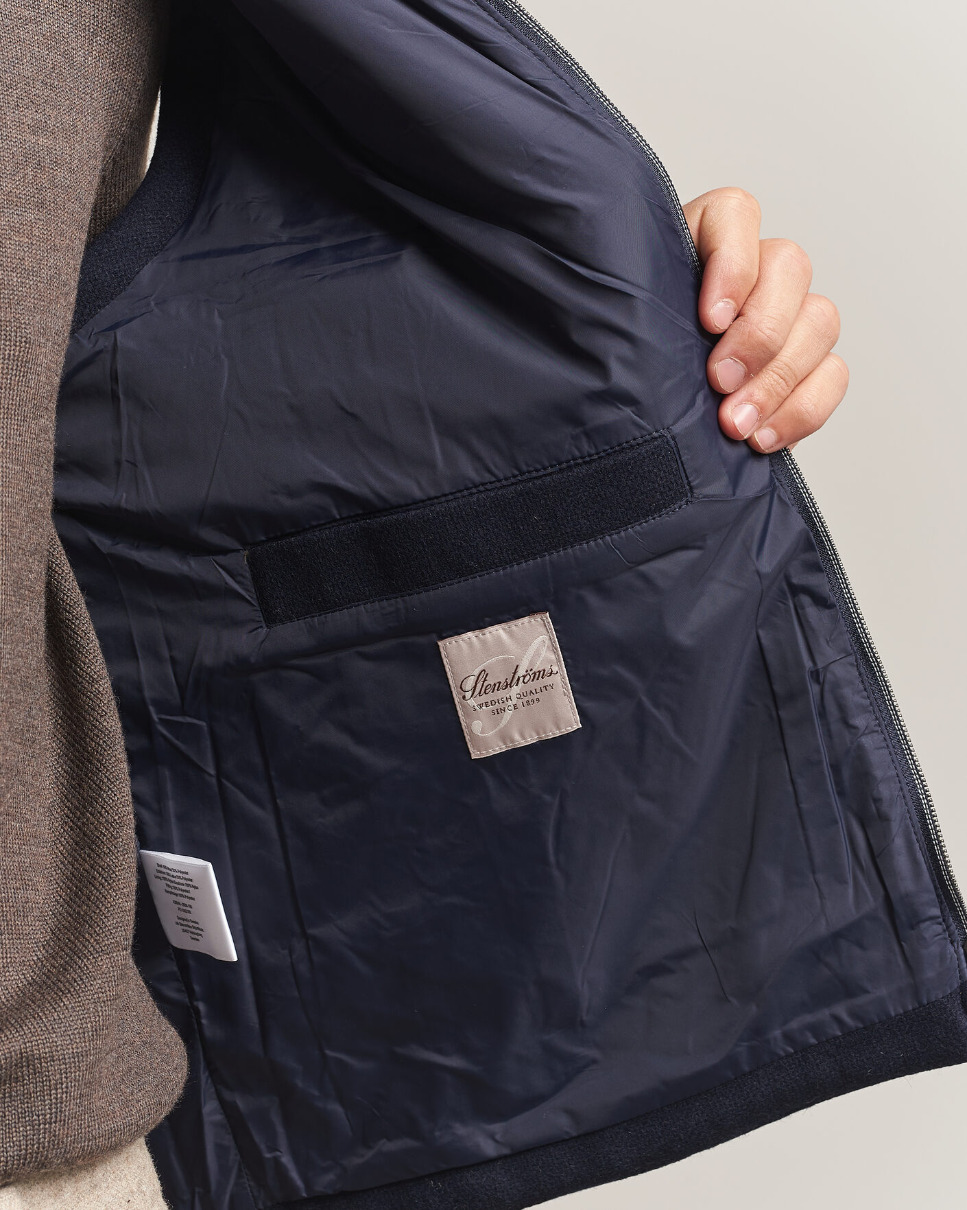 Men | Gilets | Stenströms | Wool Alcantara Detail Light Padded Vest Navy