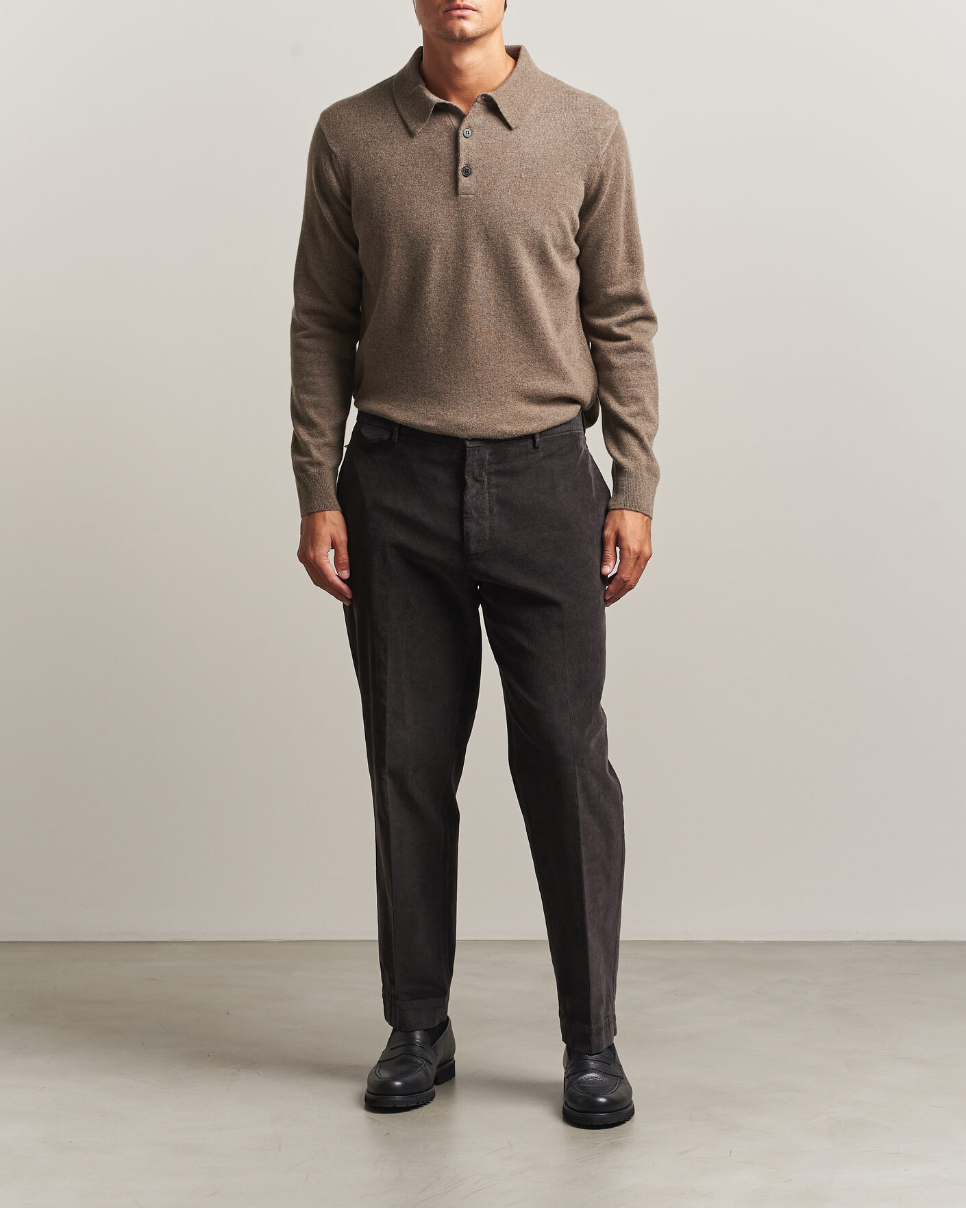 Men | Sweaters & Knitwear | Sunspel | Cashmere Polo Taupe