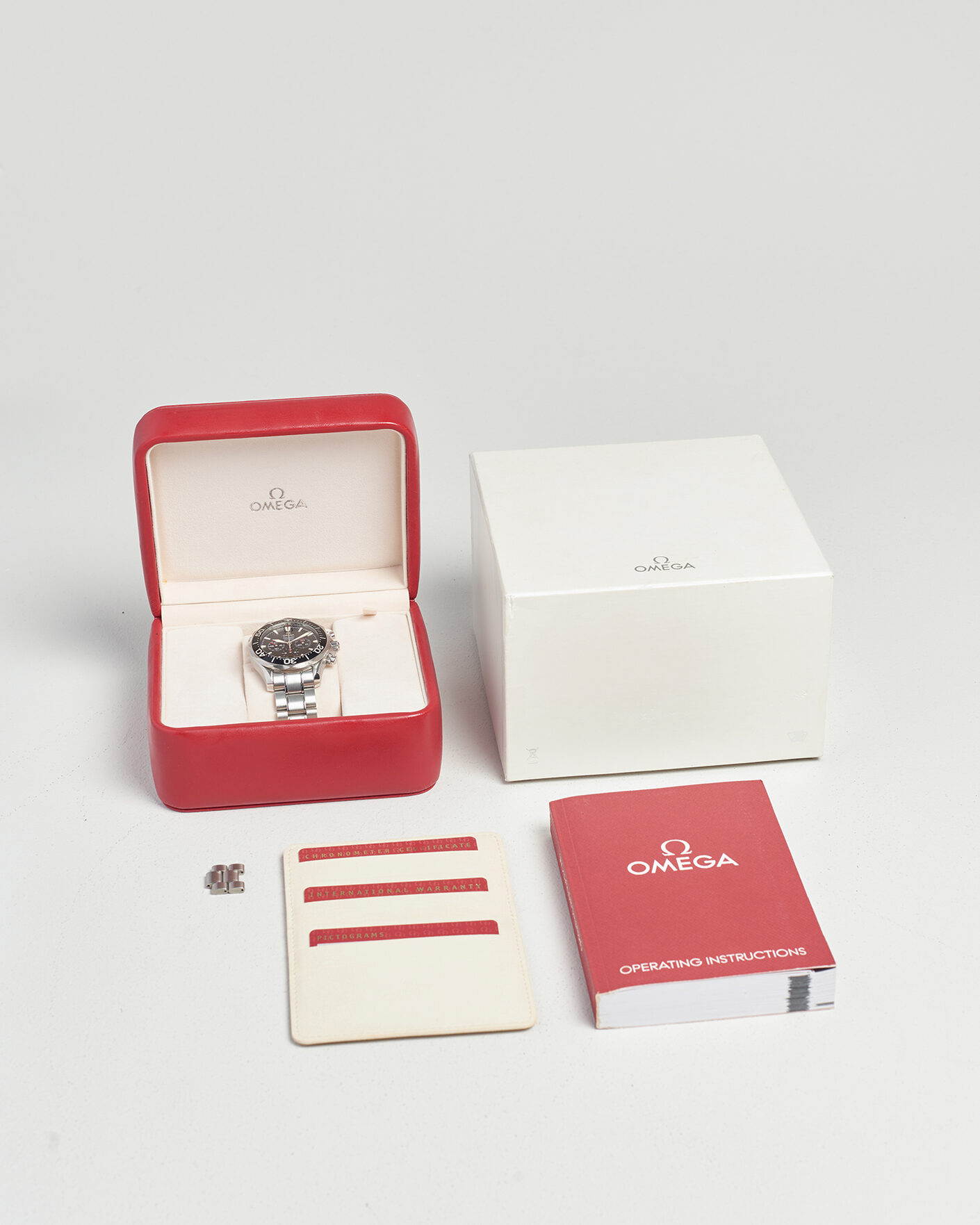 Men | Pre-Owned & Vintage Watches | Omega Pre-Owned | Seamaster 300M Chrono