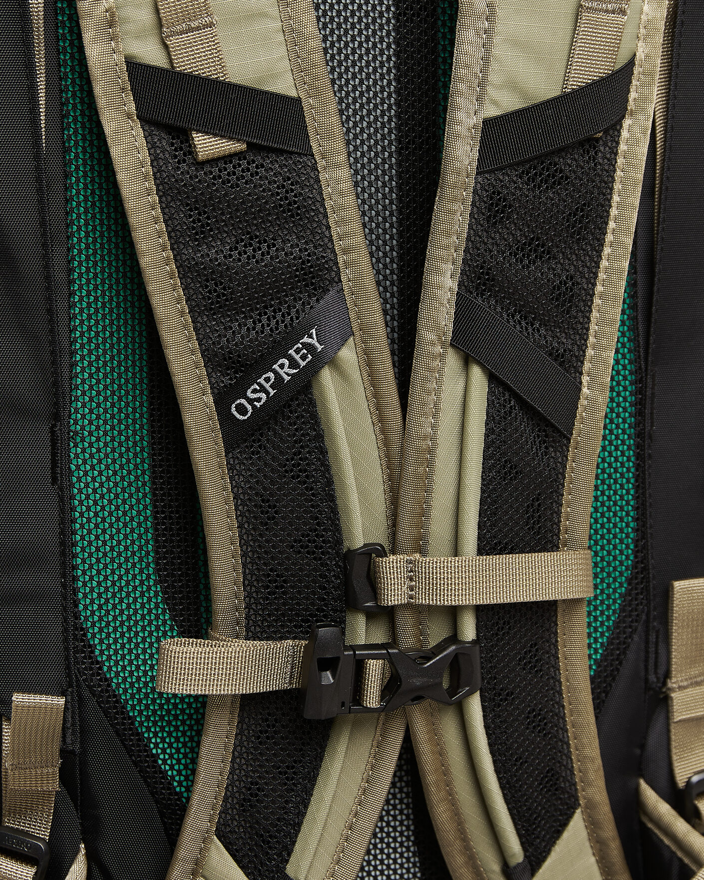 Osprey Sportlite 25 Olive Tan at CareOfCarl.com