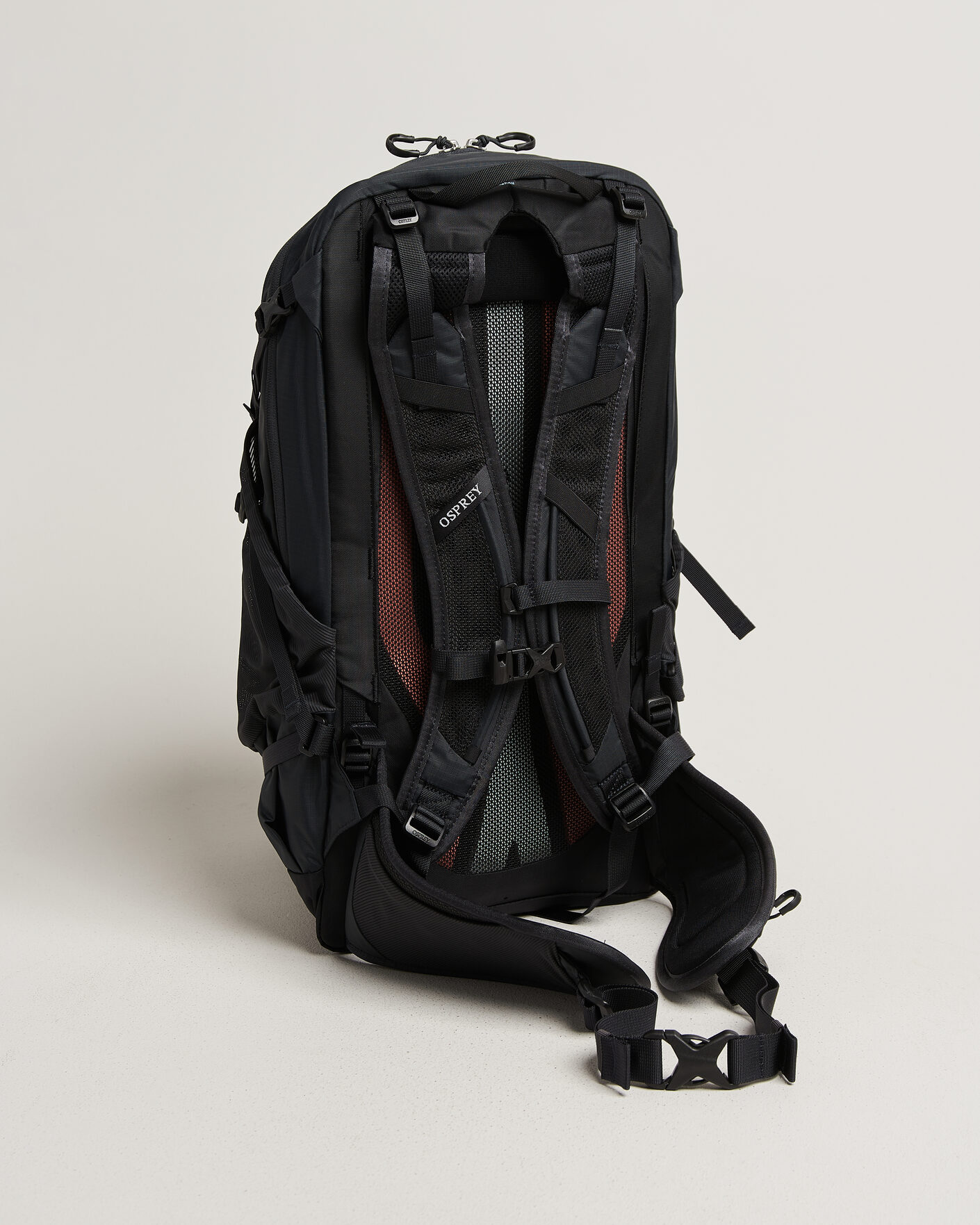 Osprey Sportlite 25 Raven Black at CareOfCarl.com