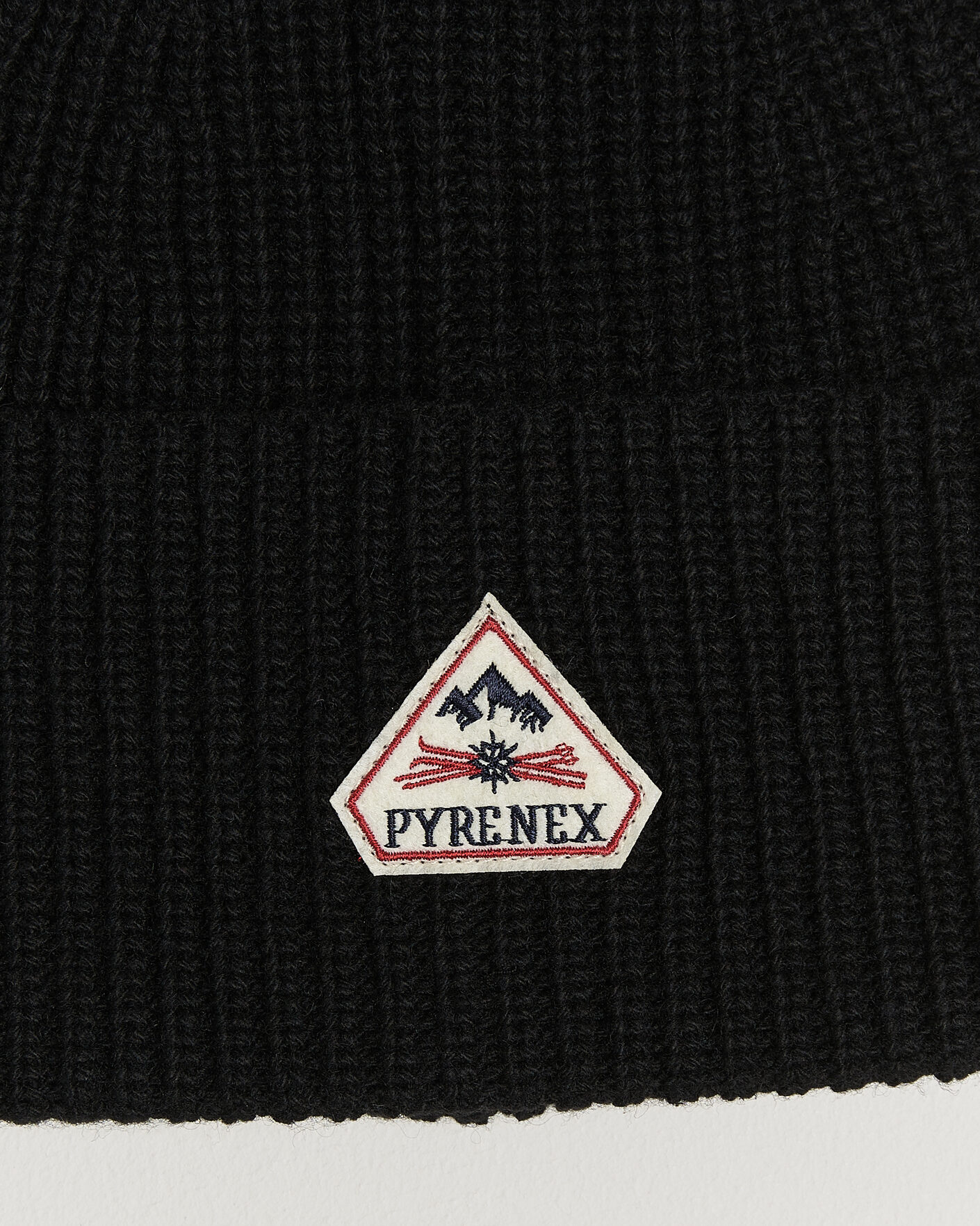Men | Beanies | Pyrenex | Gomma Hat Black