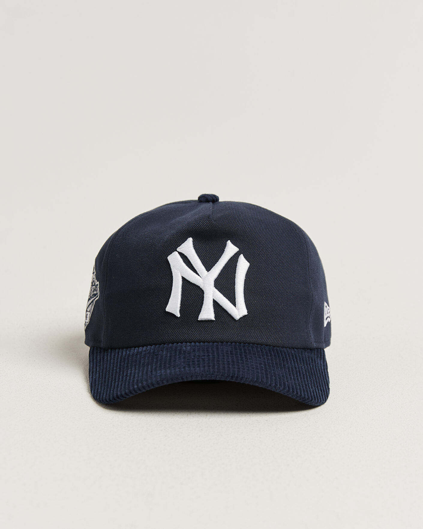 Men | Hats & Caps | New Era | 19Twenty Coops Cord New York Yankees Cap Navy