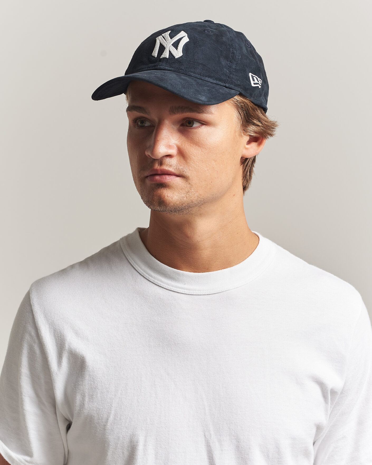Men | Hats & Caps | New Era | 9Twenty Suede New York Yankees Cap Navy