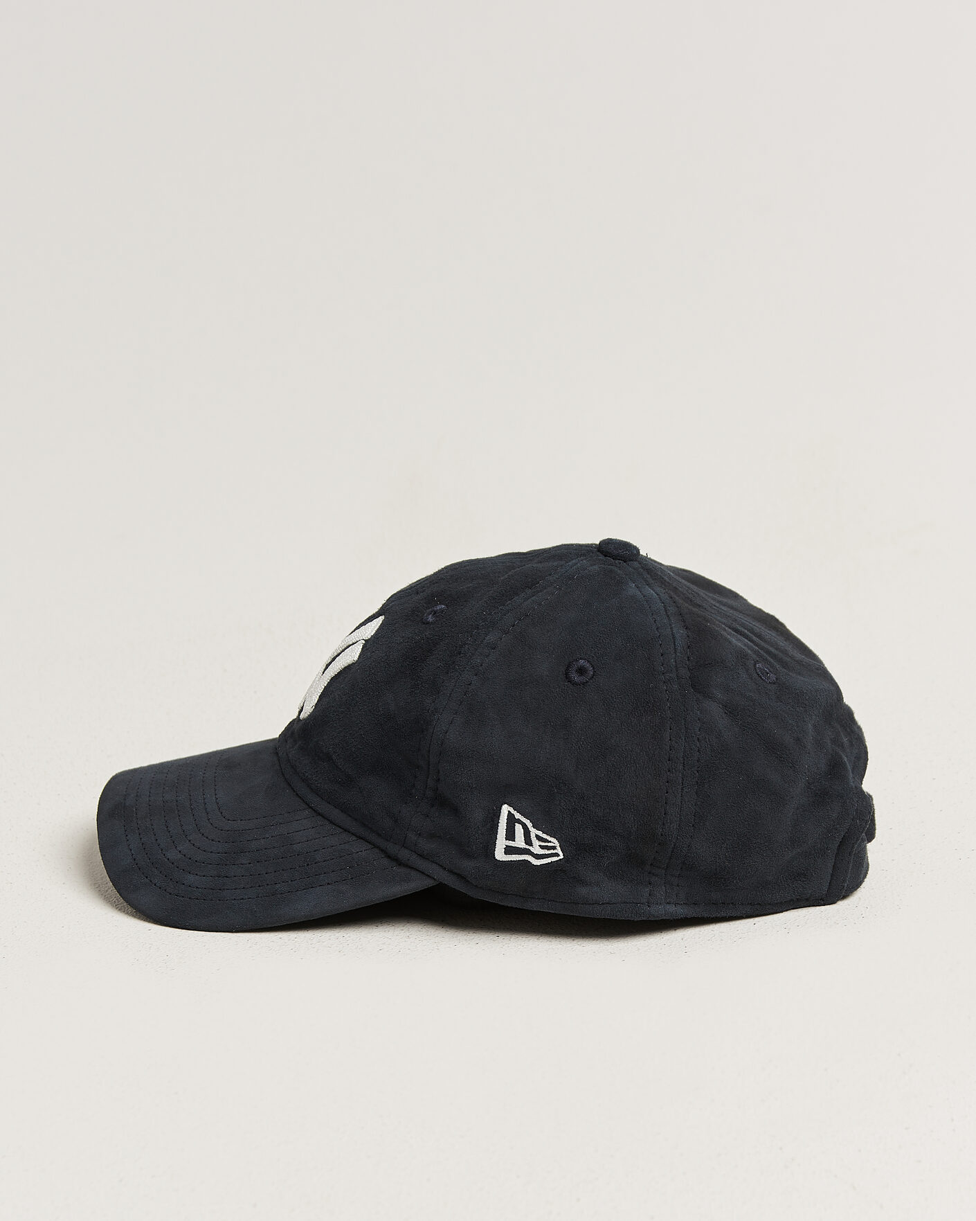 Men | Hats & Caps | New Era | 9Twenty Suede New York Yankees Cap Navy