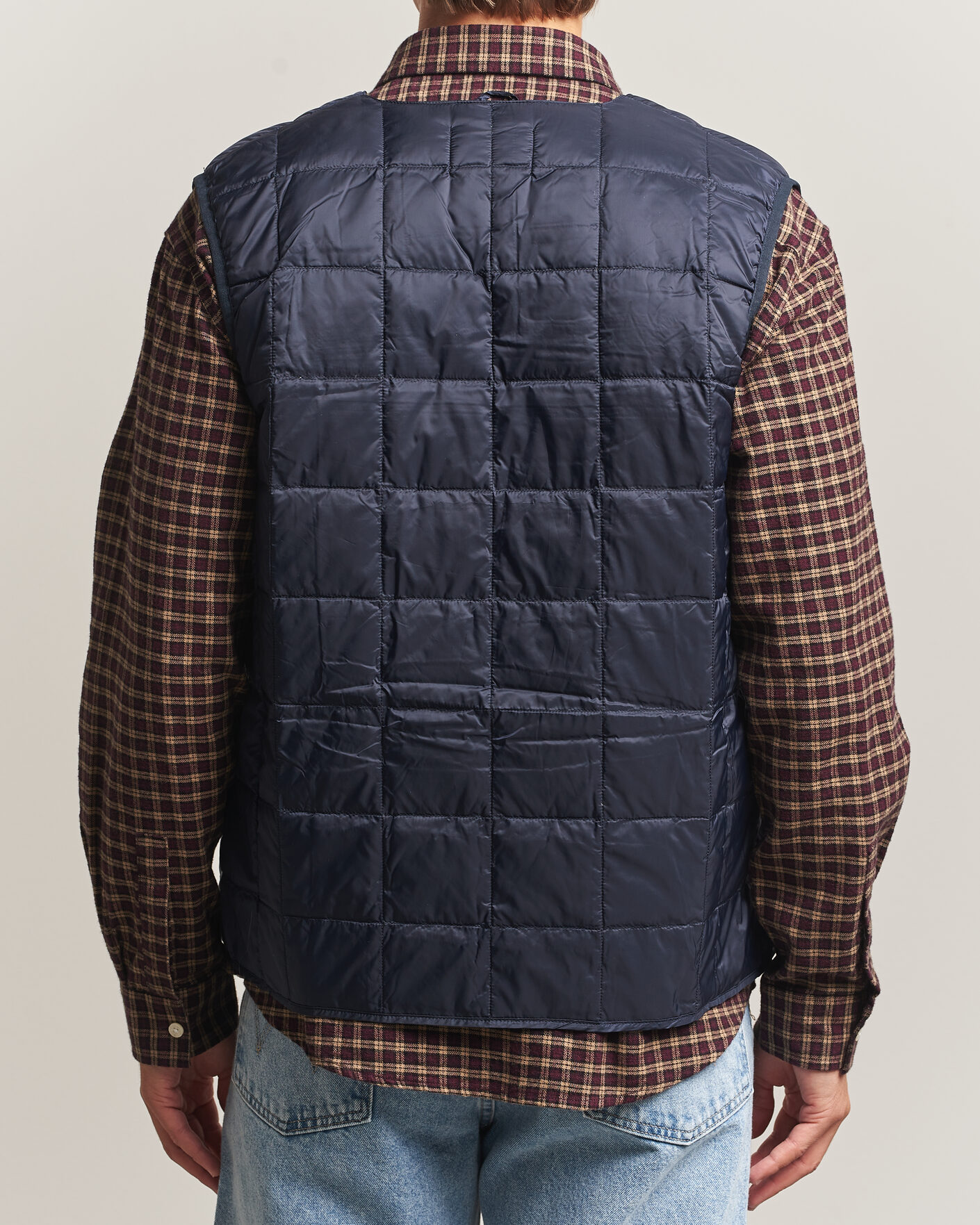 Men | Gilets | TAION | V-Neck Lightweight Down Vest Dark Navy