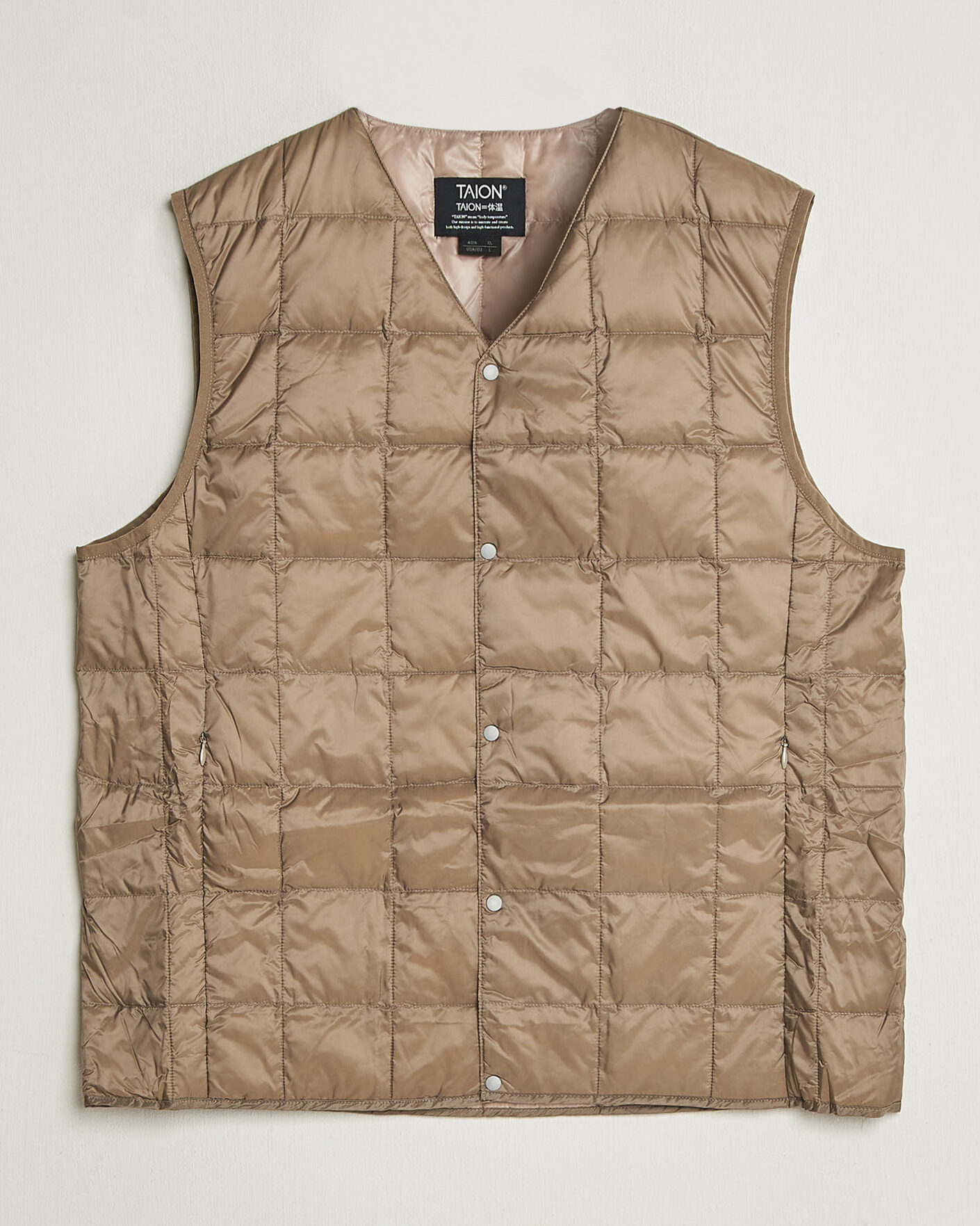 Men | Gilets | TAION | V-Neck Lightweight Down Vest Khaki