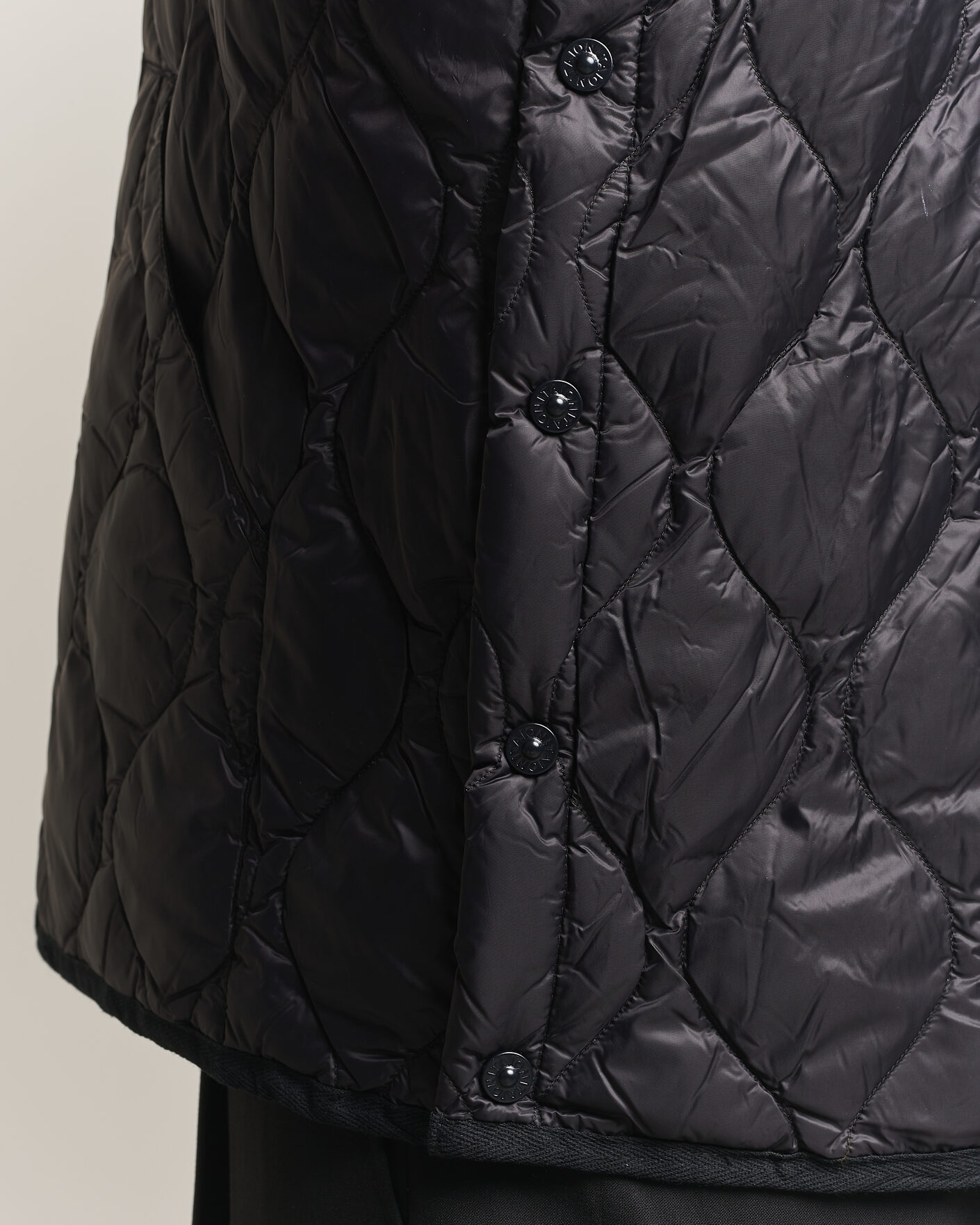 Men | Gilets | TAION | Military Crew Neck Down Vest Black