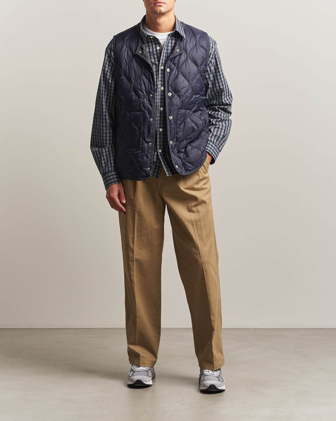 Men | Gilets | TAION | Military Crew Neck Down Vest Dark Navy