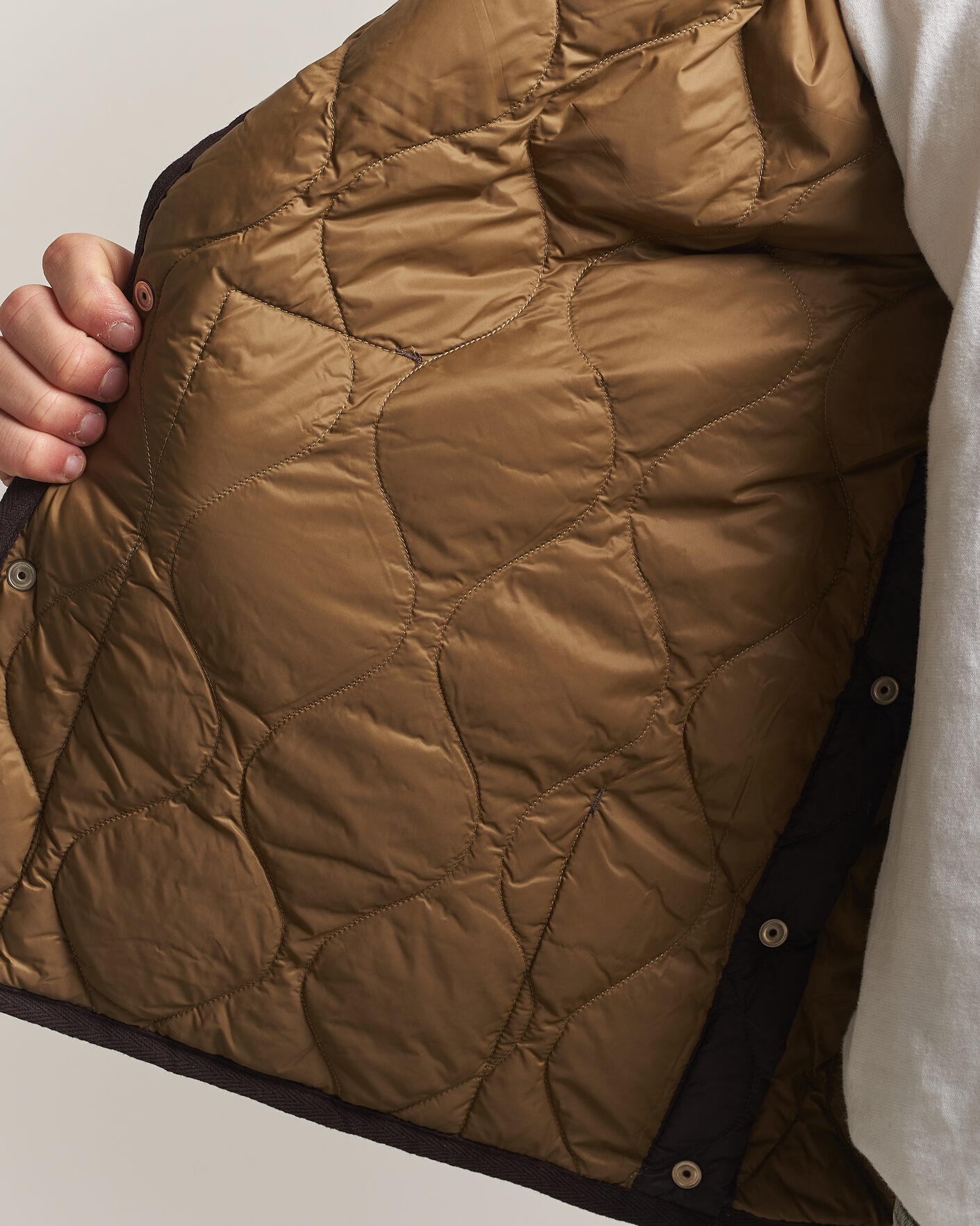 Men | Coats & Jackets | TAION | Military Crew Neck Down Jacket Dark Choco